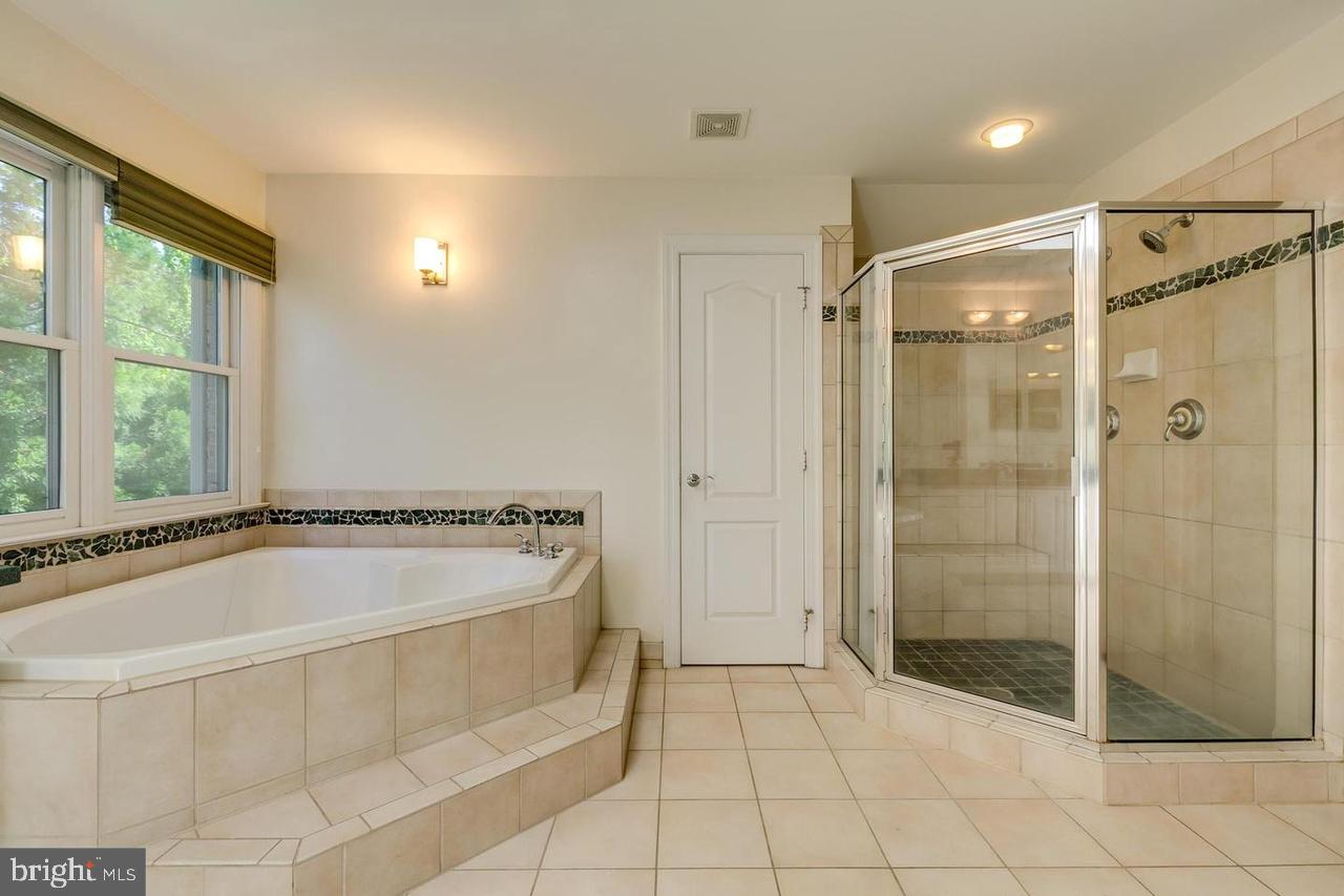 CARRINGTON - Residential Lease