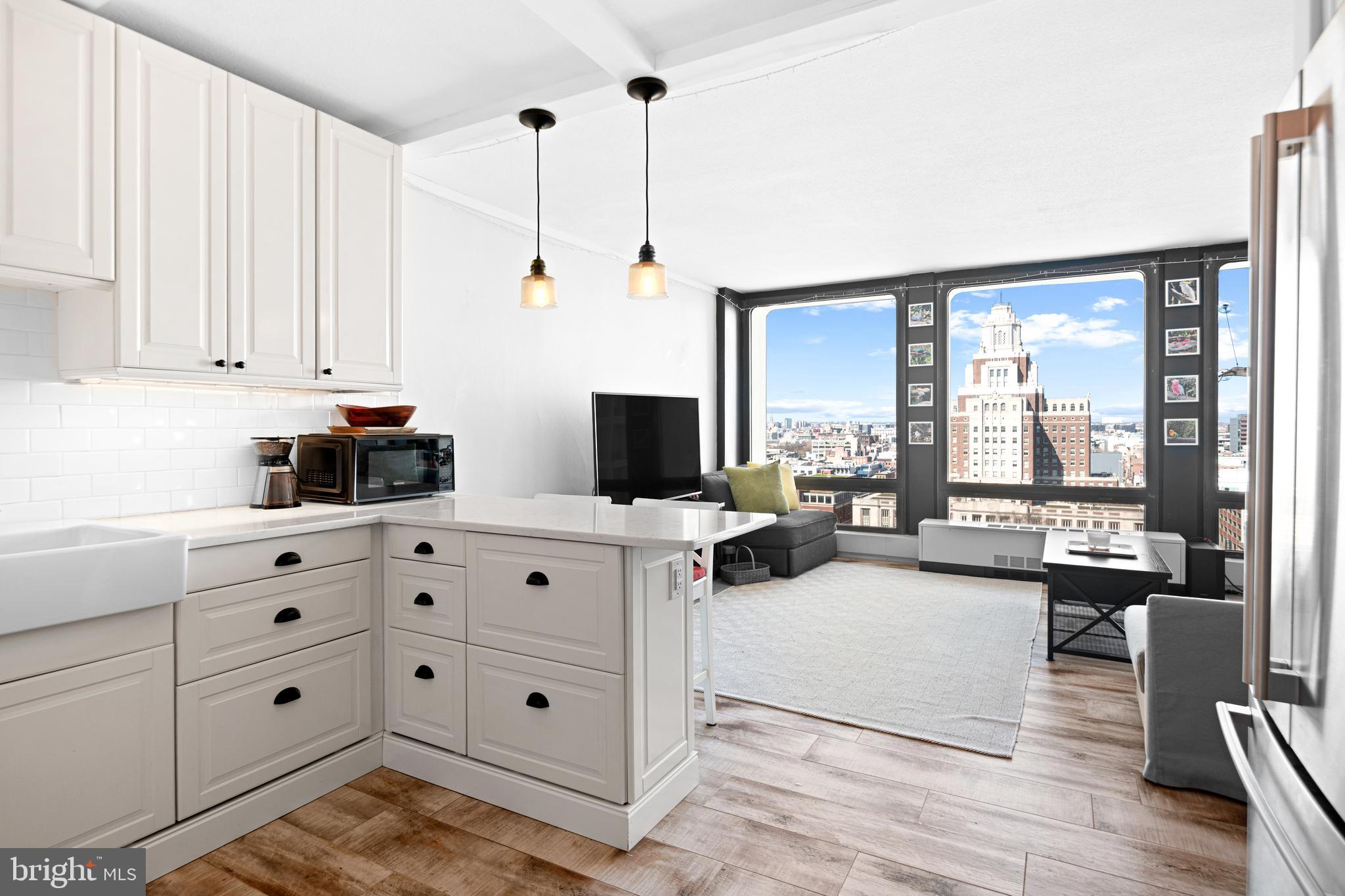 SOCIETY HILL - Residential