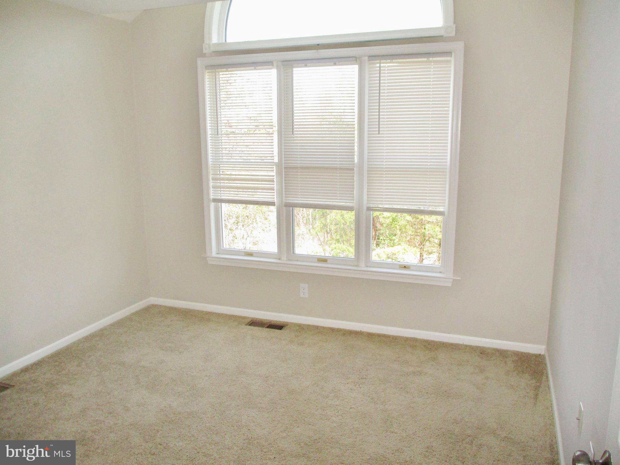 LAKE WYNONAH - Residential