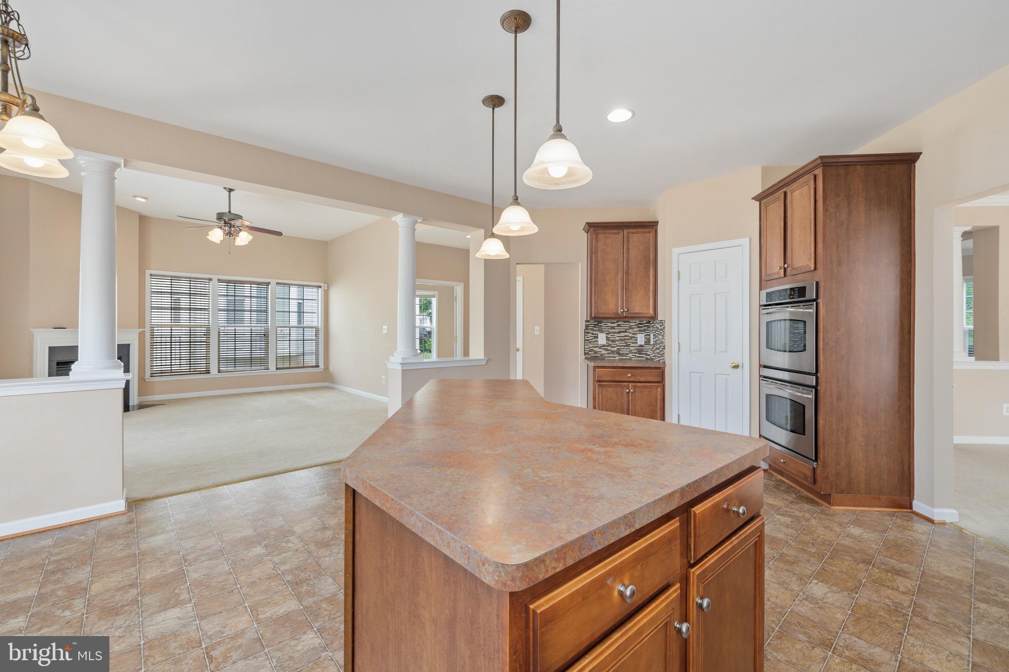 MEADOWS AT MORRIS FARM - Residential Lease