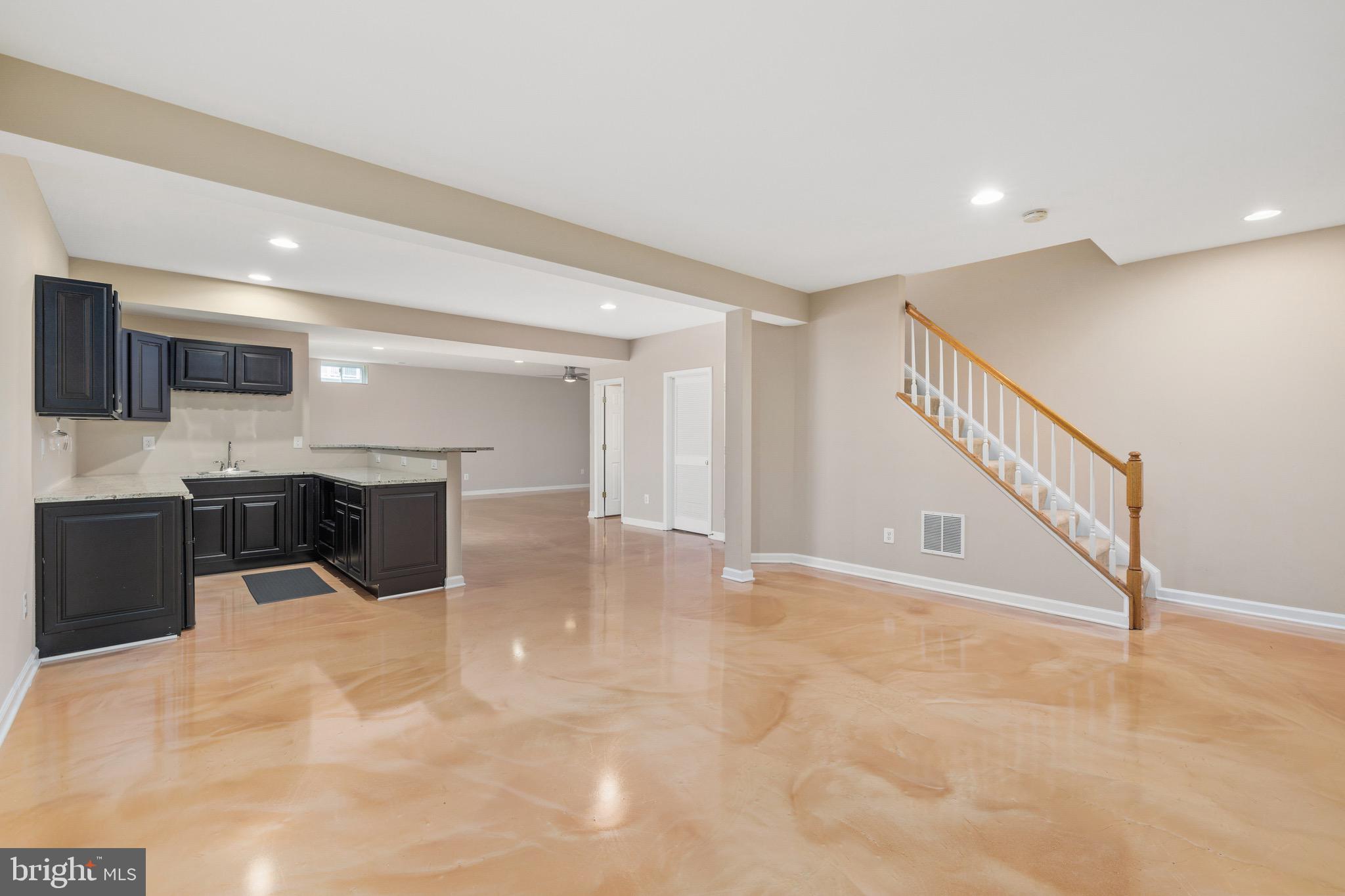 MEADOWS AT MORRIS FARM - Residential Lease