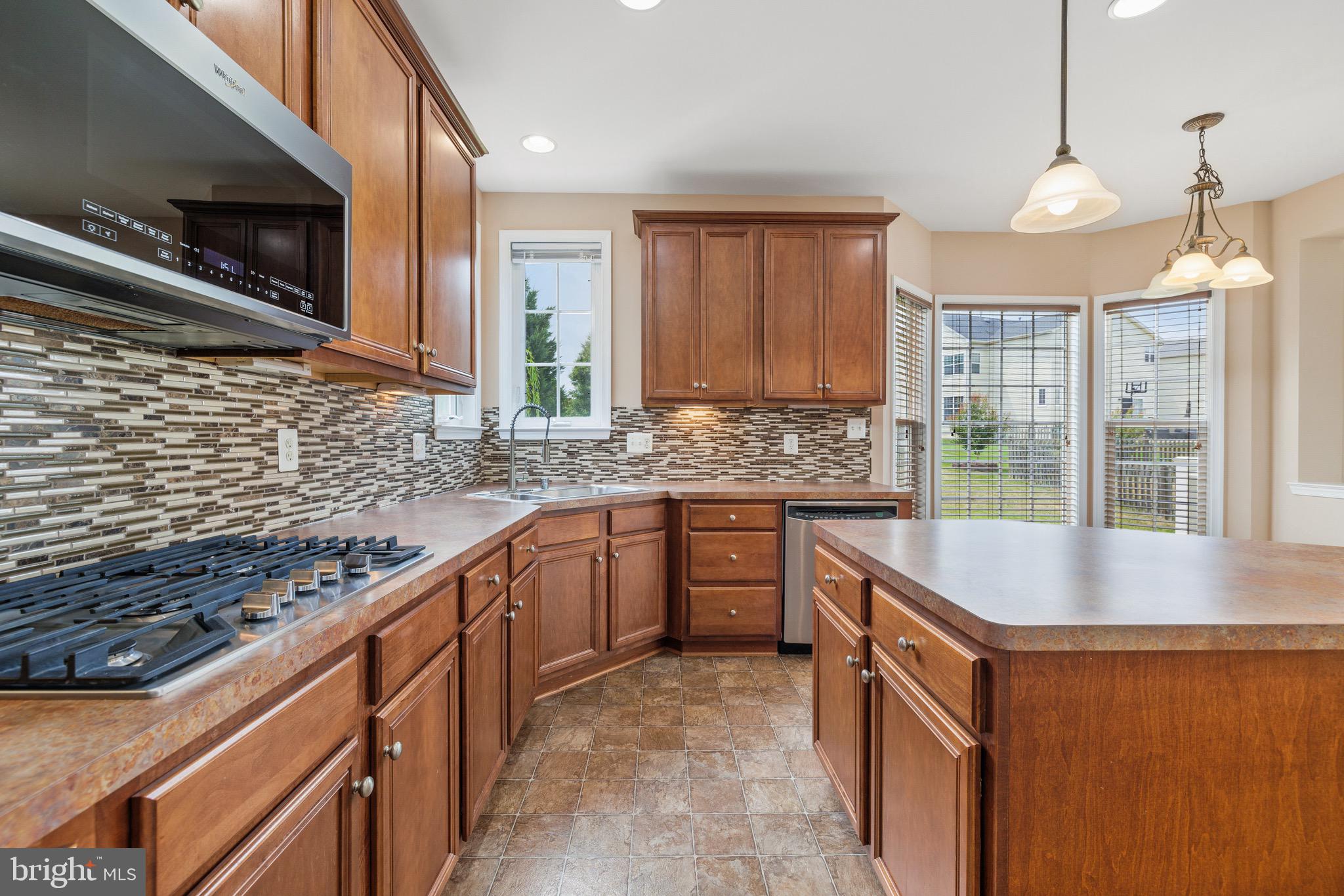 MEADOWS AT MORRIS FARM - Residential Lease