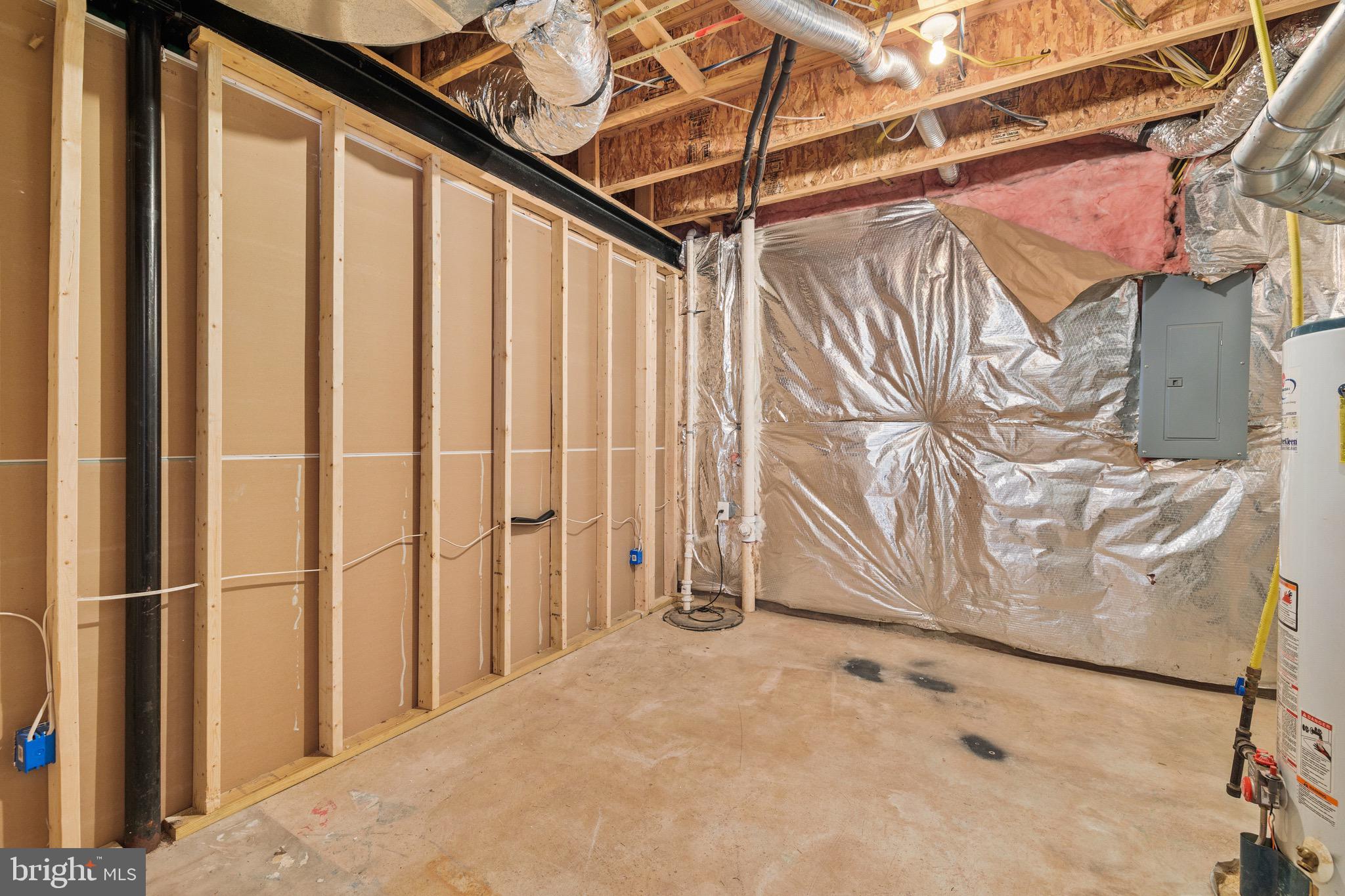 MEADOWS AT MORRIS FARM - Residential Lease