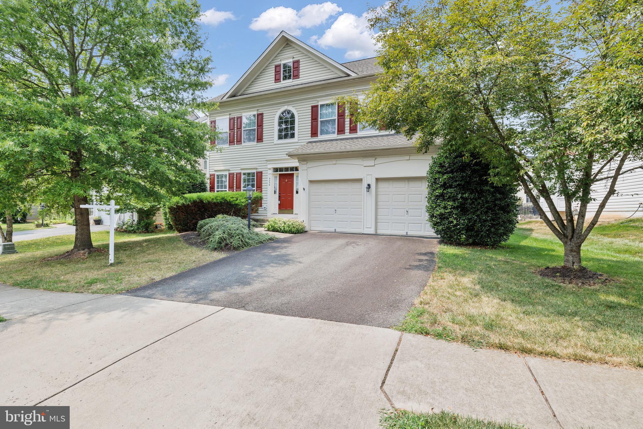 MEADOWS AT MORRIS FARM - Residential Lease