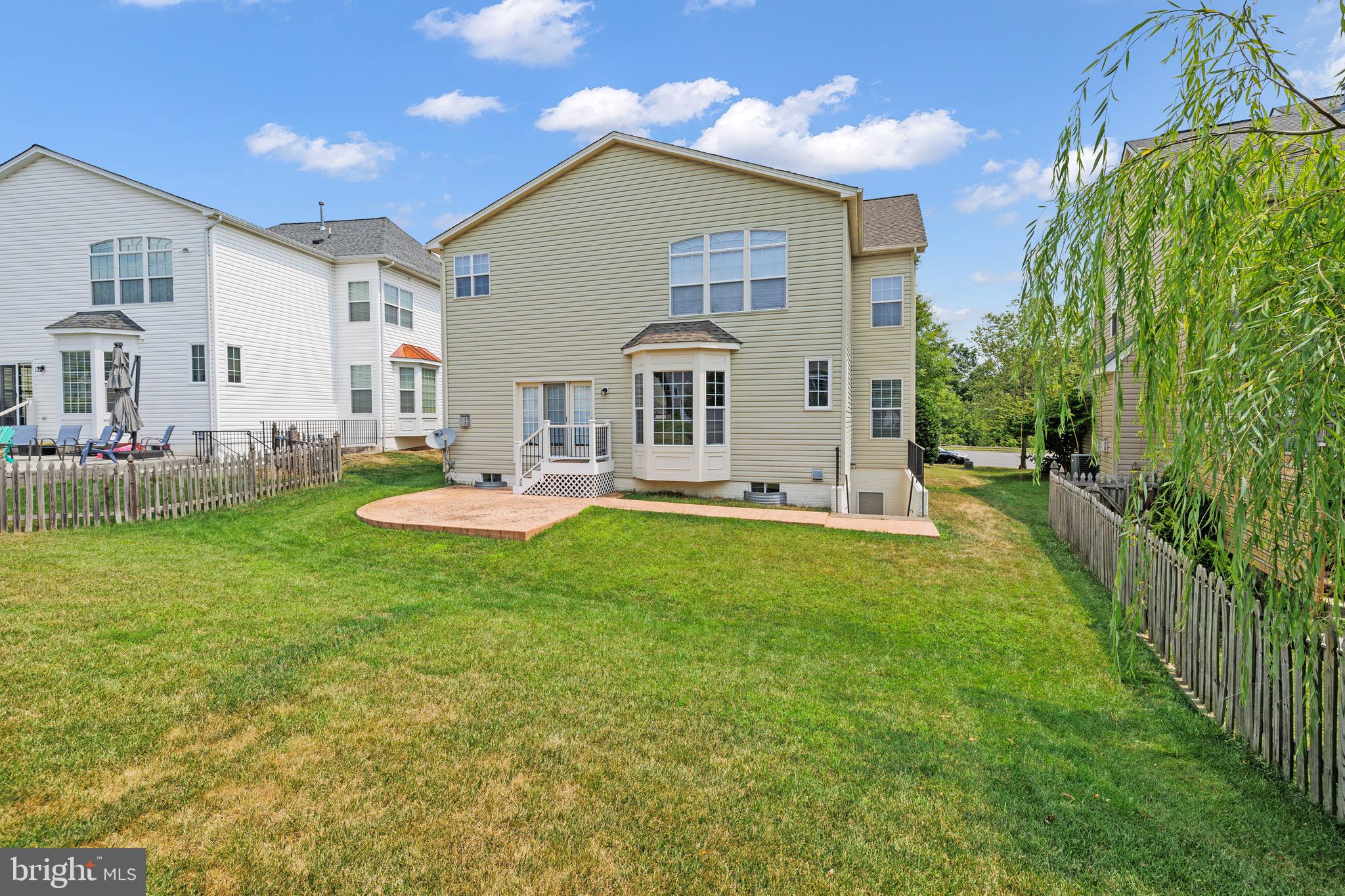 MEADOWS AT MORRIS FARM - Residential Lease