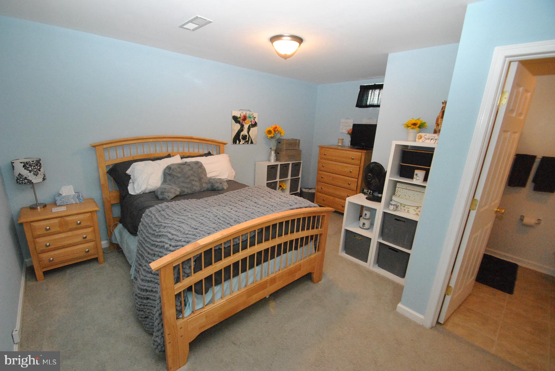 MOORES ORCHARD - Residential