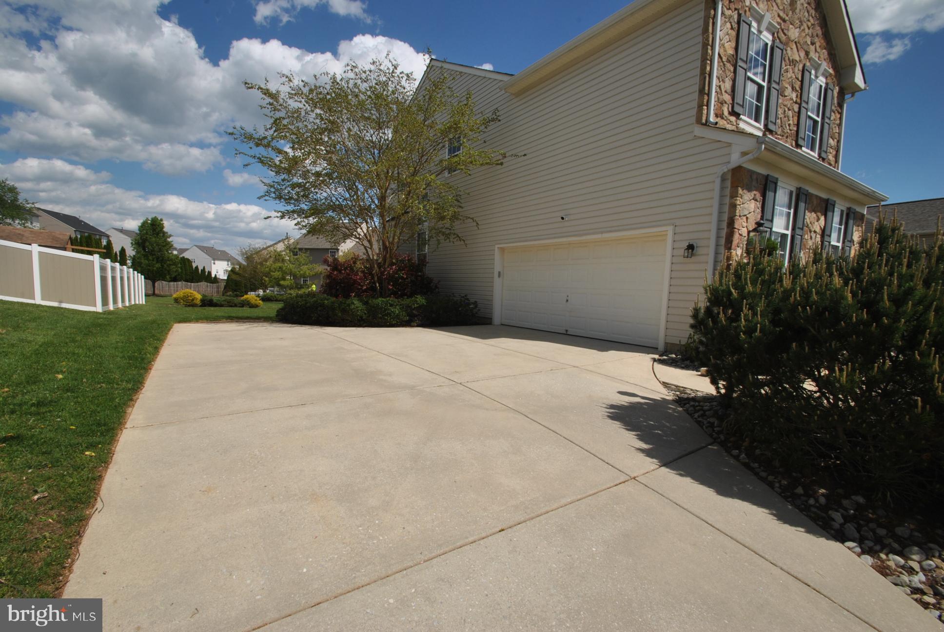 MOORES ORCHARD - Residential