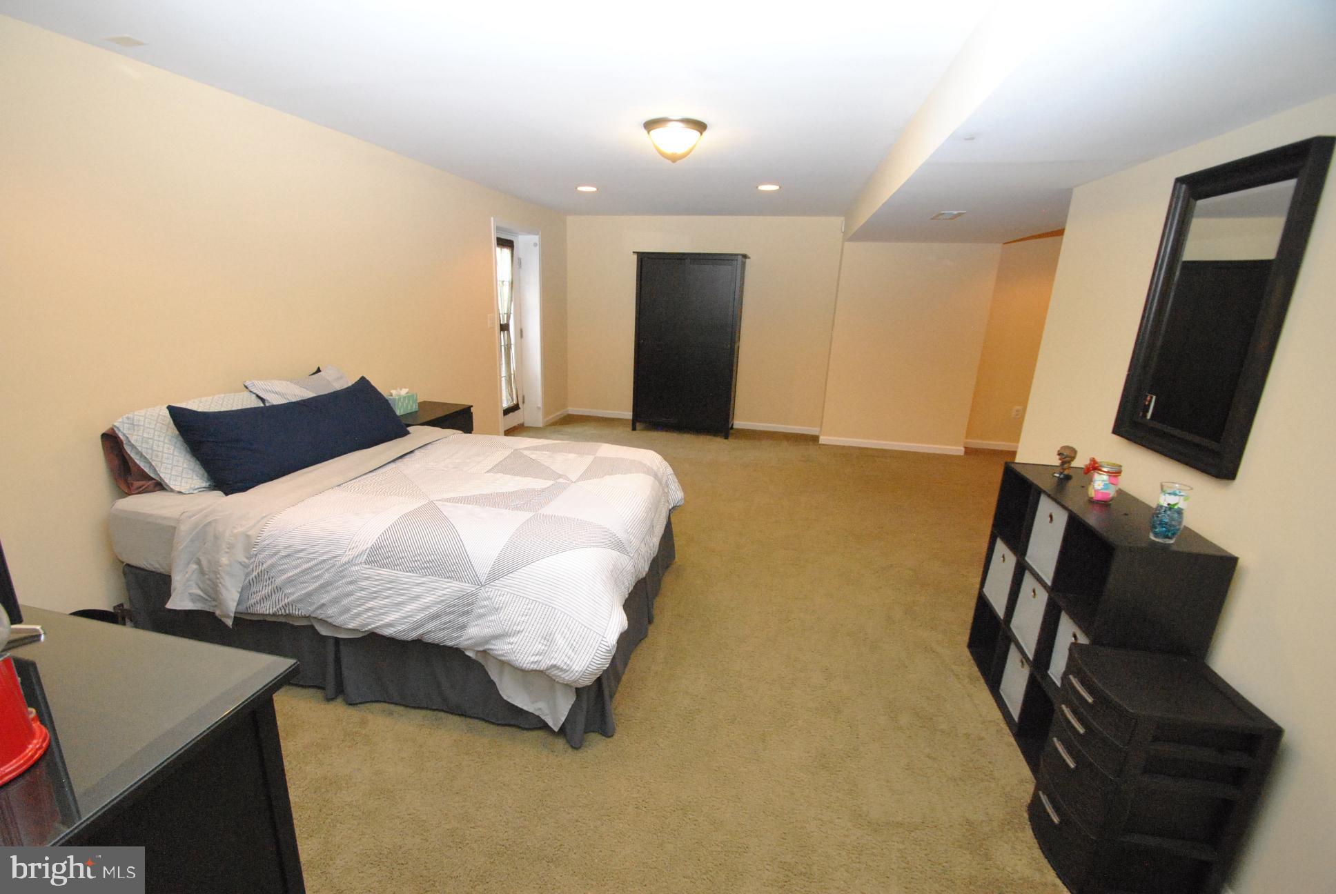 MOORES ORCHARD - Residential