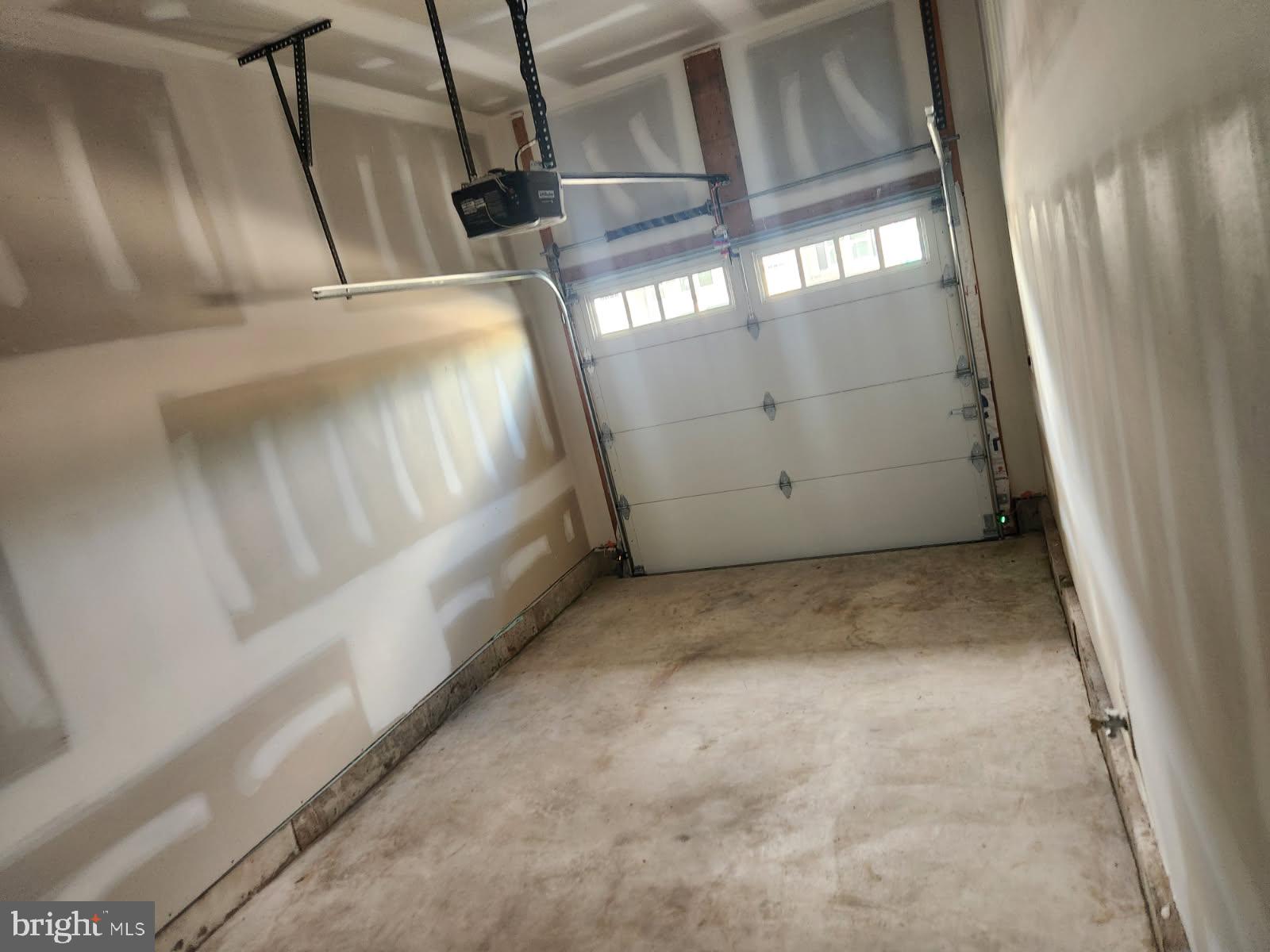 HIGHPOINT AT NEW BRITAIN - Residential Lease