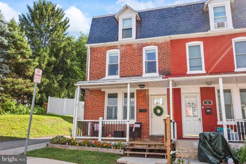 Photo for 37 N LEE STREET