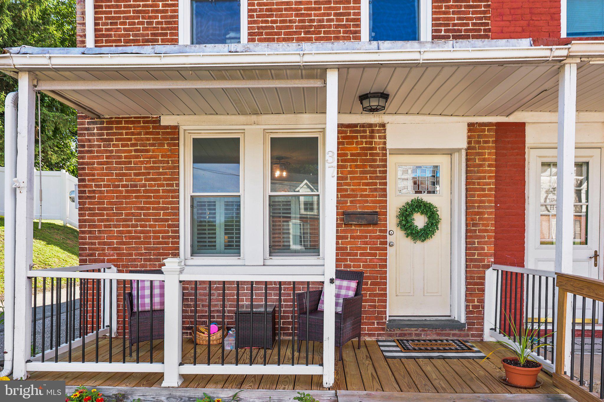 37 N LEE STREET