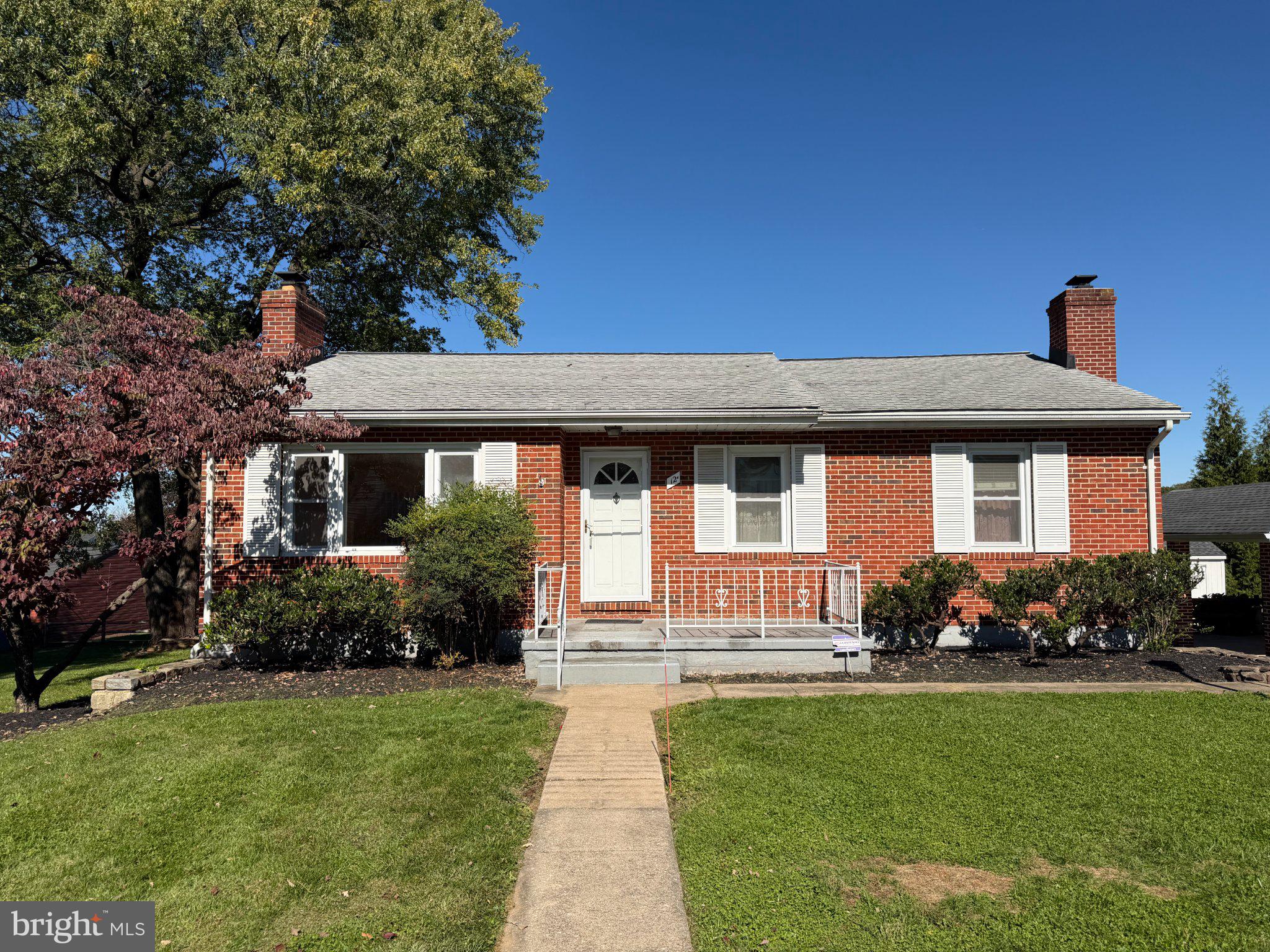 12 JEFFERSON AVENUE B