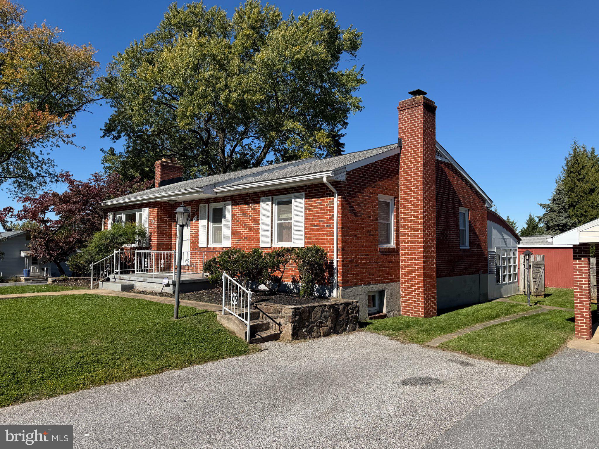12 JEFFERSON AVENUE B