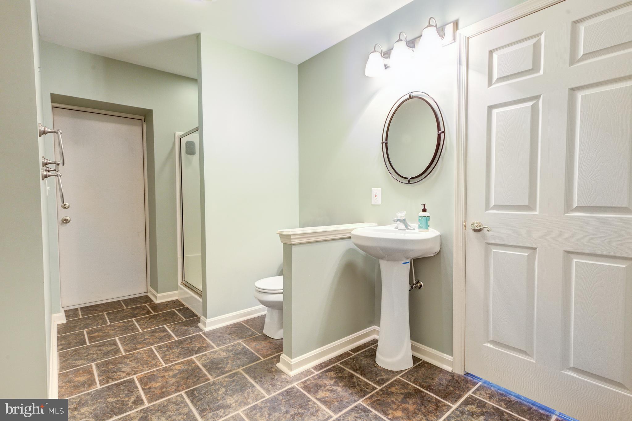 LA VISTA MANOR - Residential