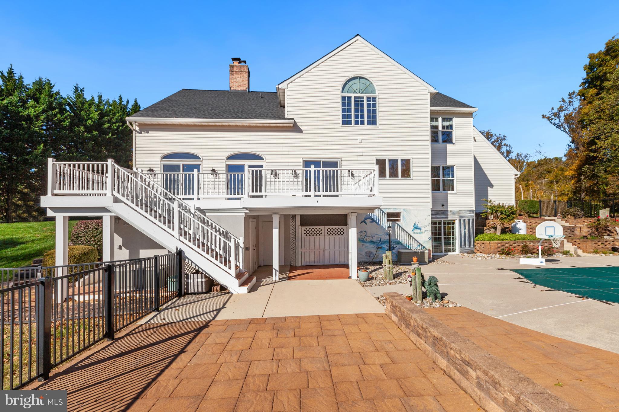 LA VISTA MANOR - Residential