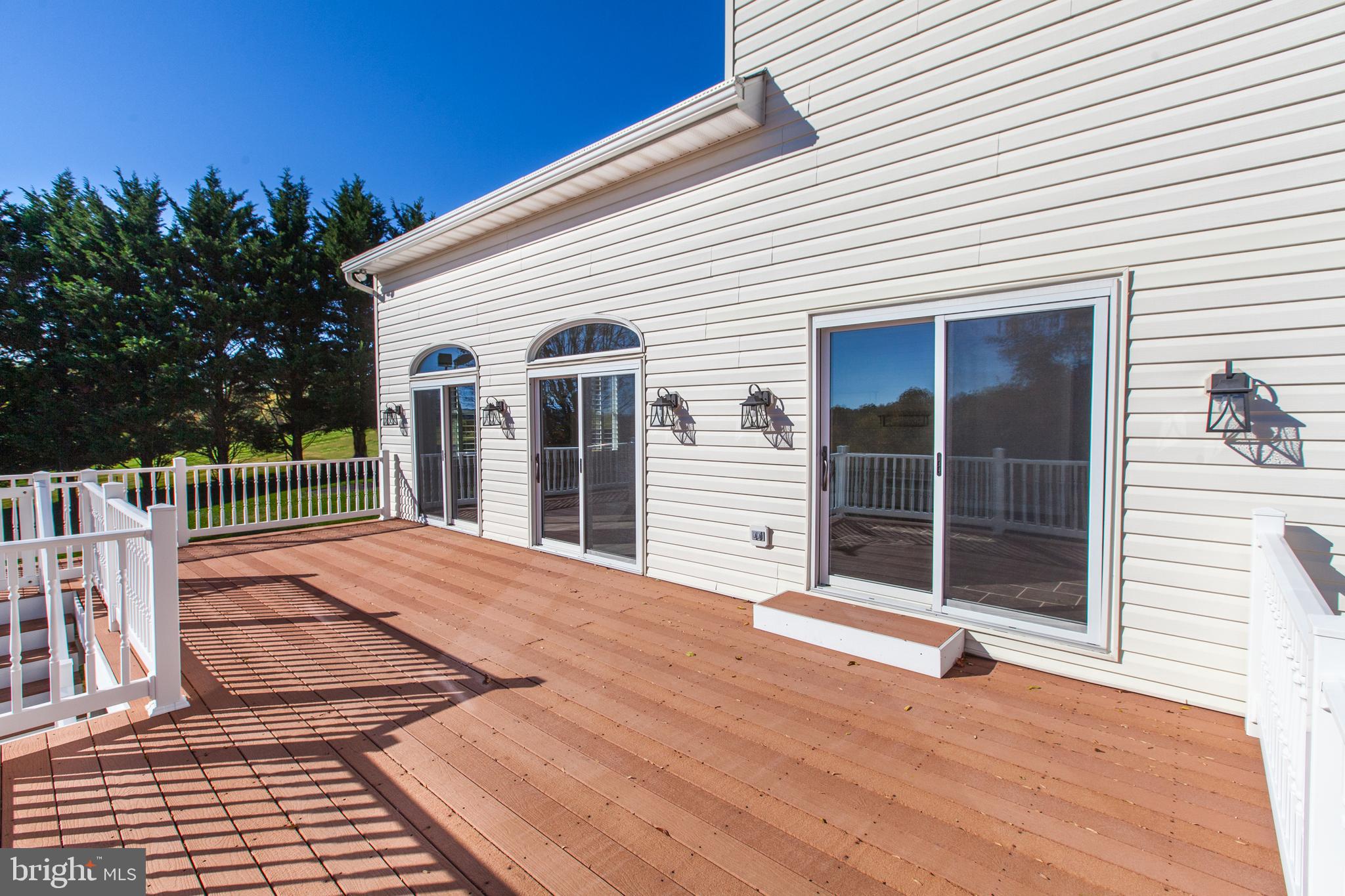 LA VISTA MANOR - Residential