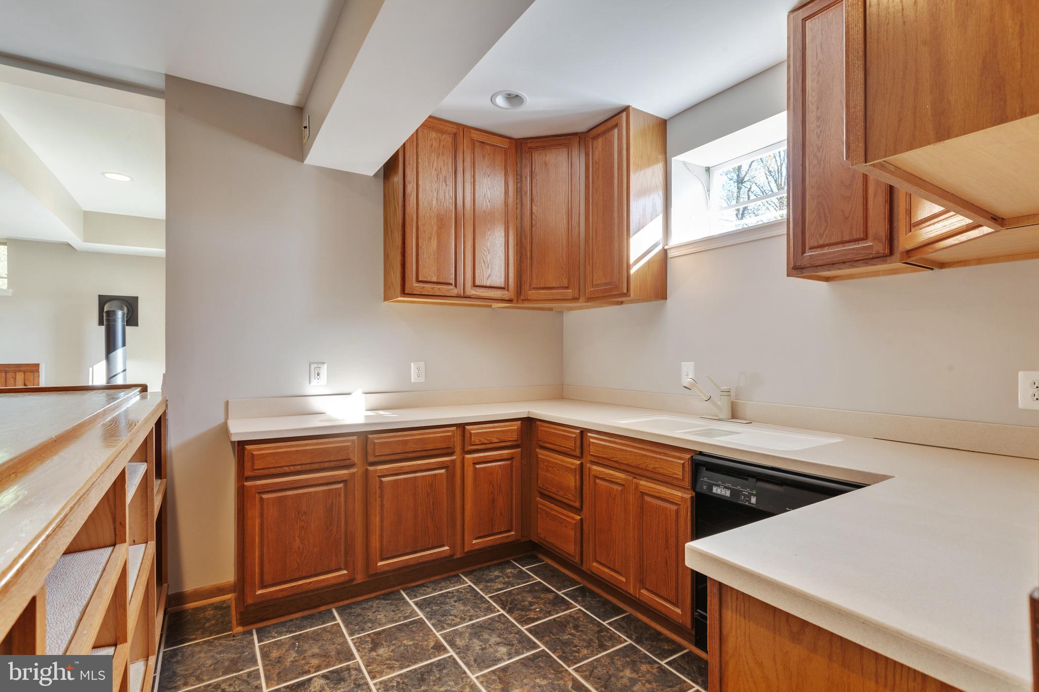 LA VISTA MANOR - Residential