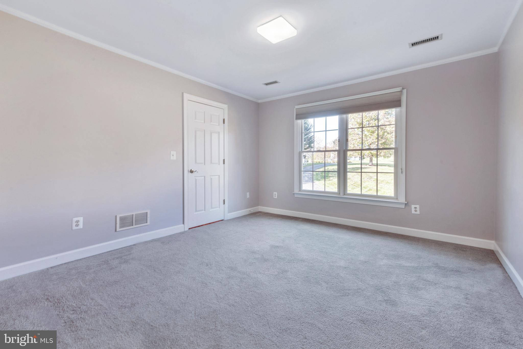 LA VISTA MANOR - Residential