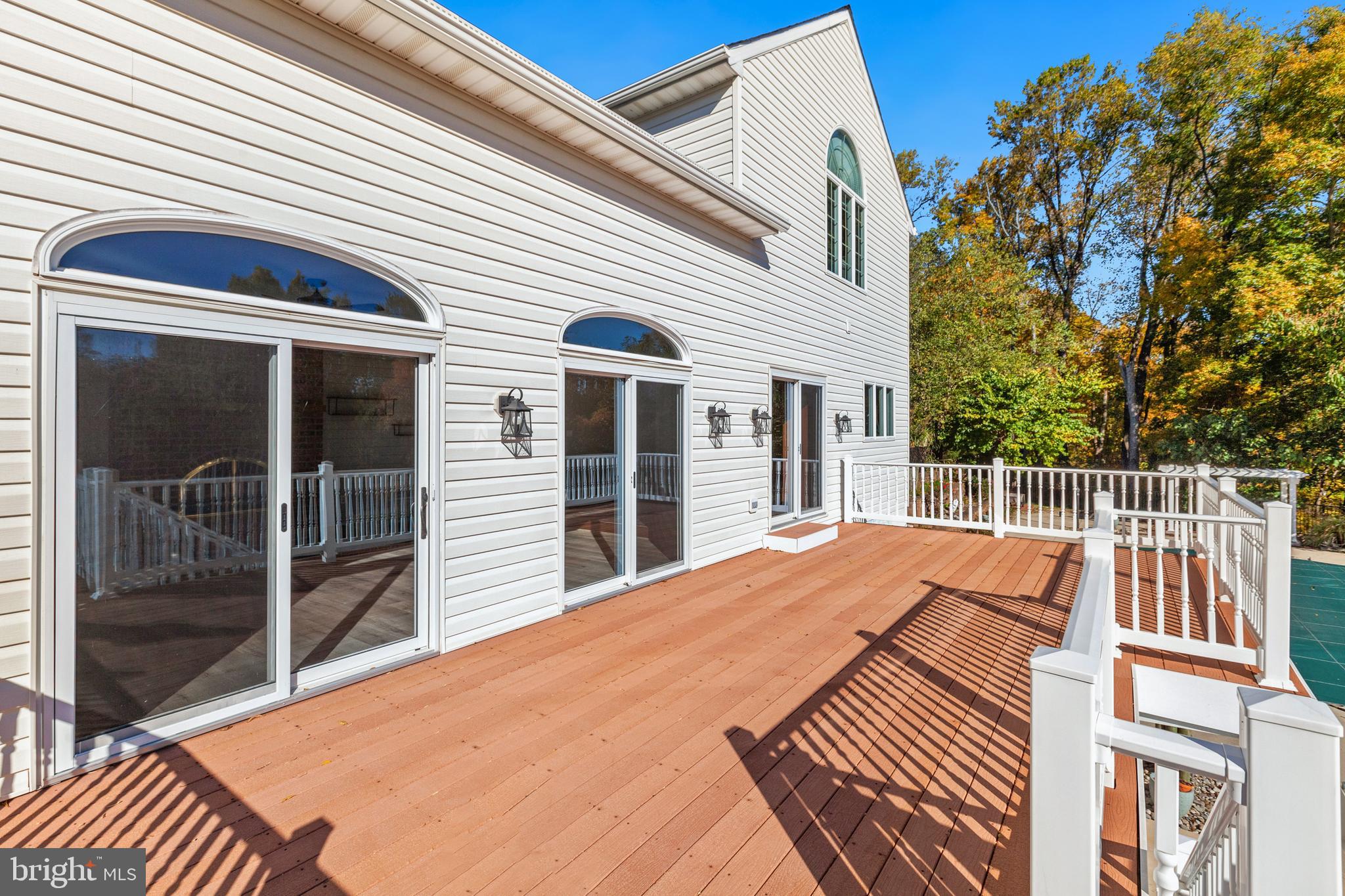 LA VISTA MANOR - Residential