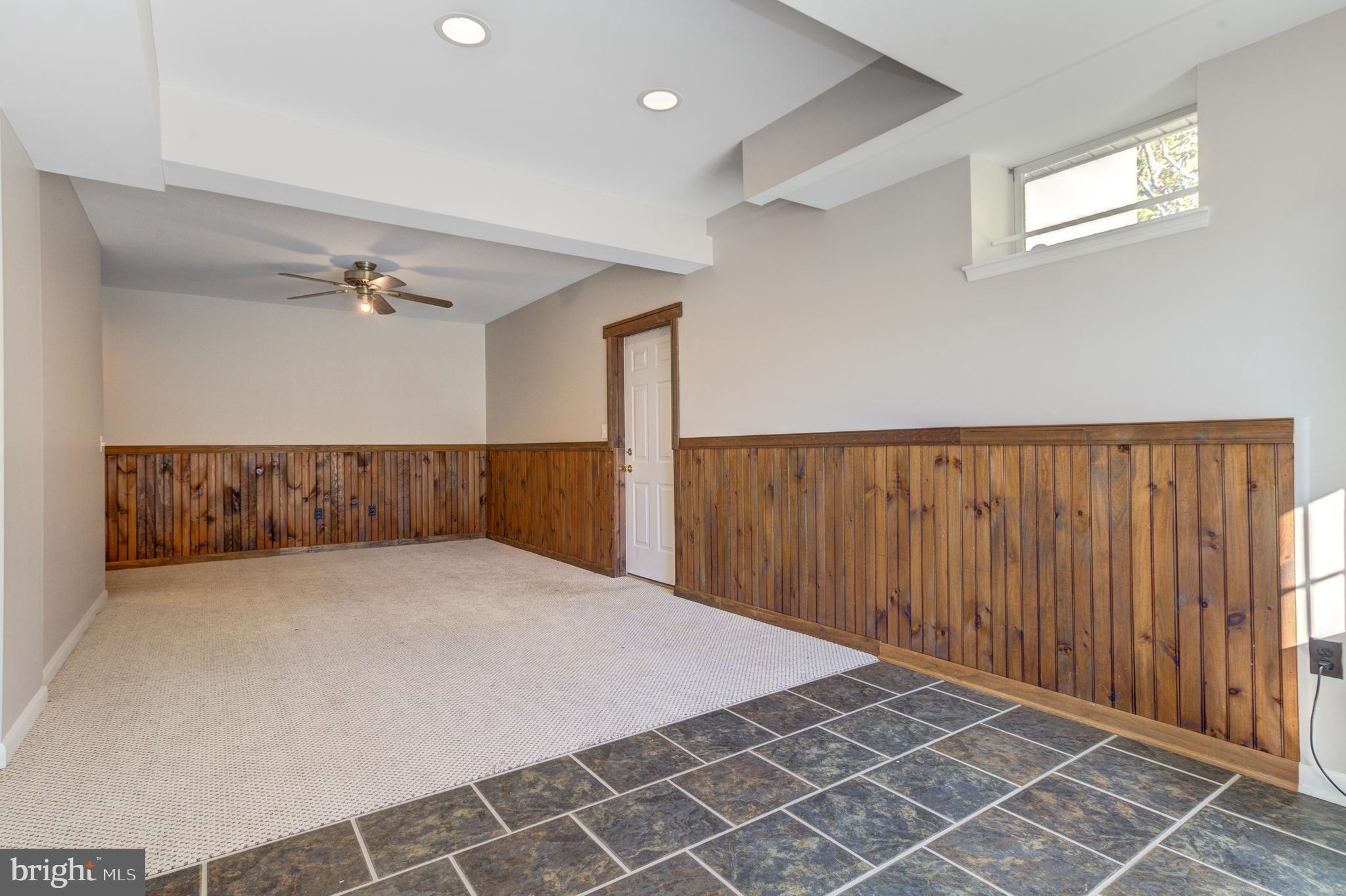 LA VISTA MANOR - Residential