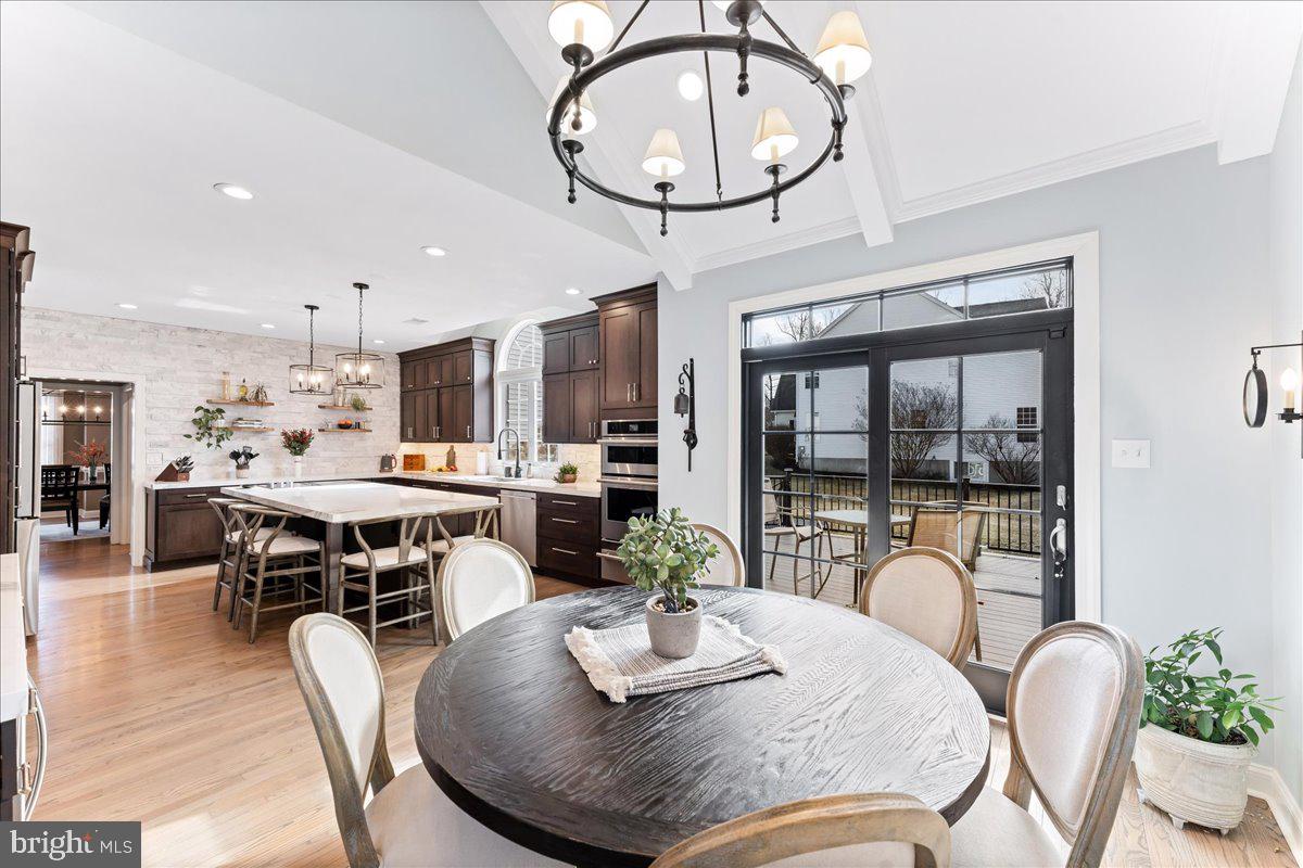 HUNTERS CREEK - Residential