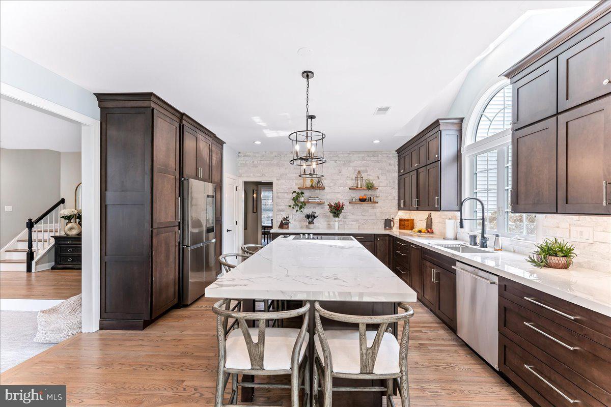 HUNTERS CREEK - Residential