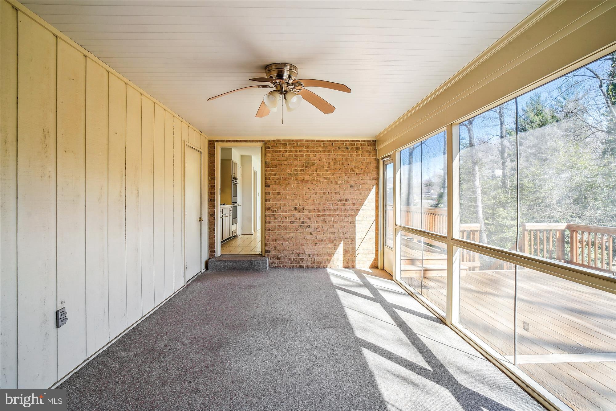 LUXMANOR - Residential