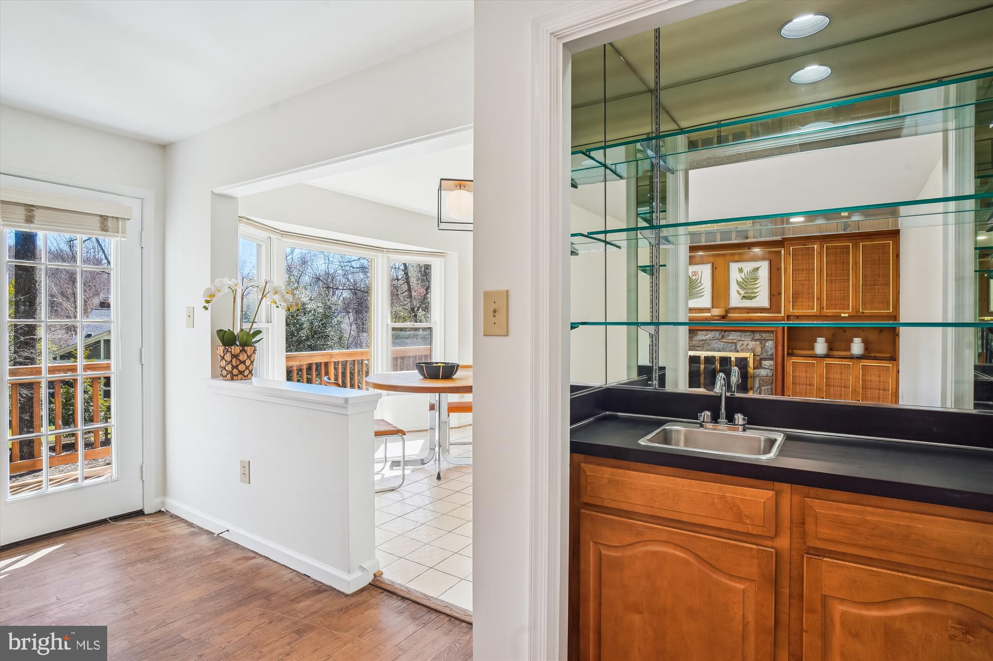 LUXMANOR - Residential