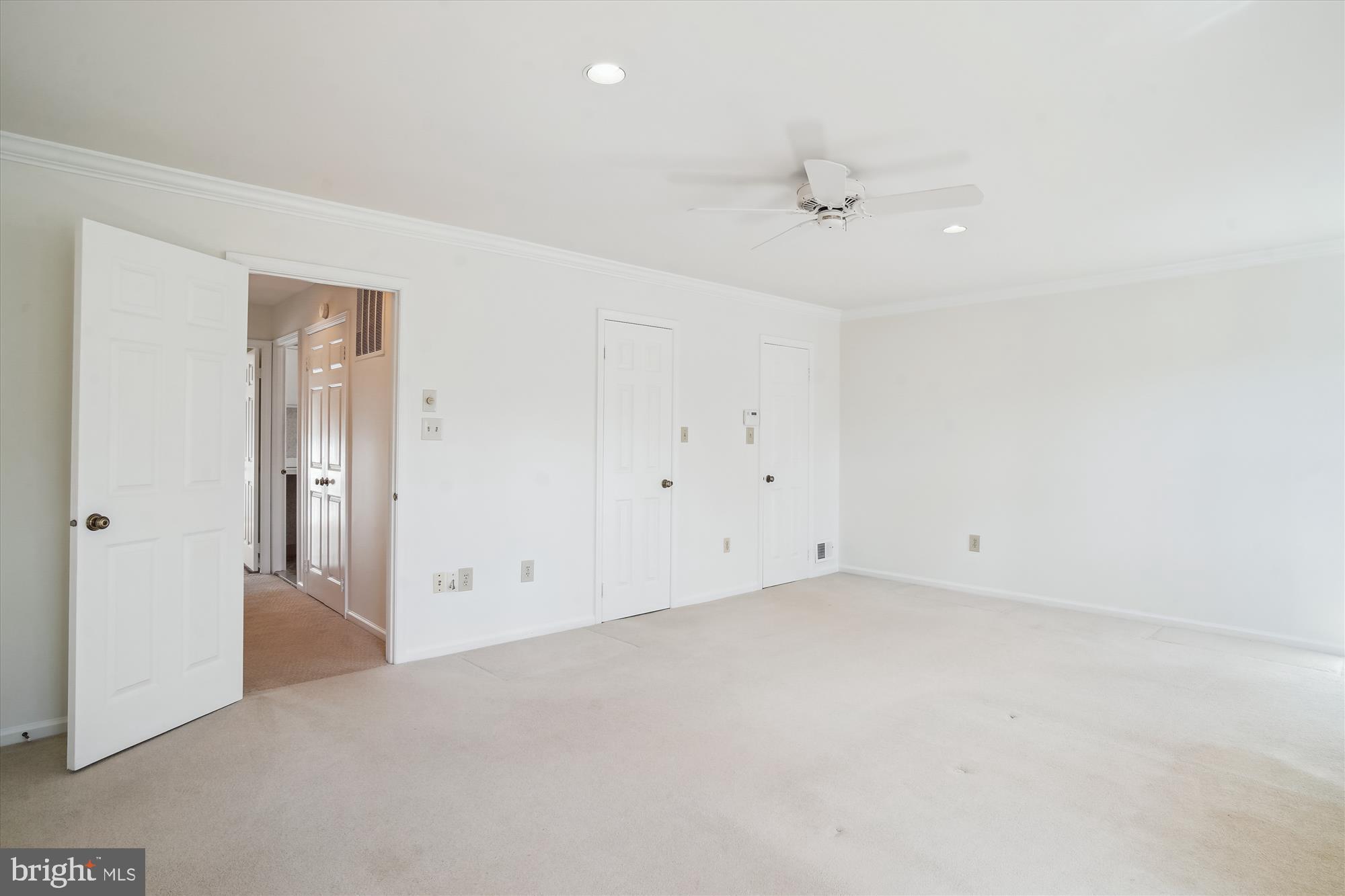 LUXMANOR - Residential