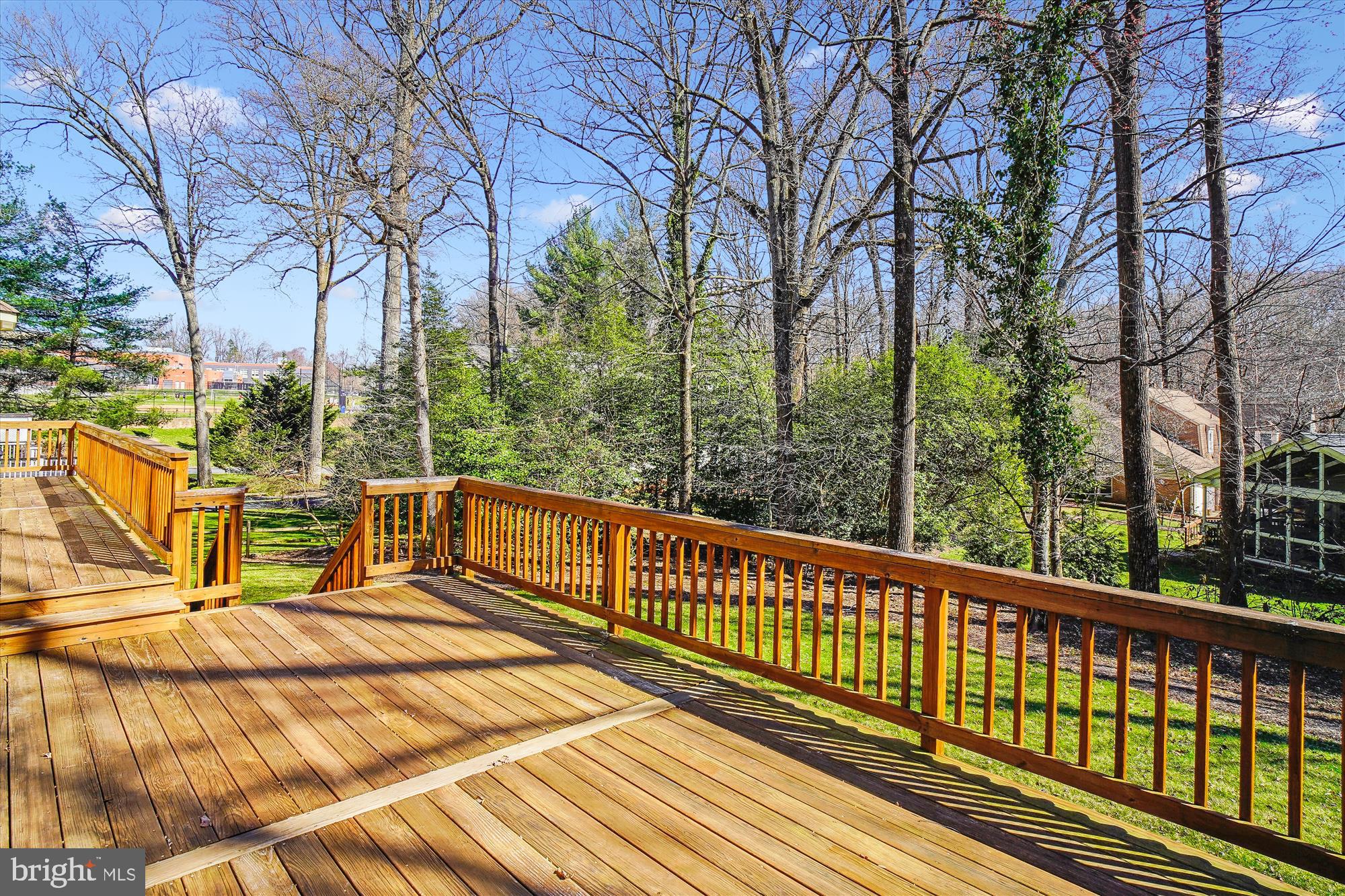 LUXMANOR - Residential