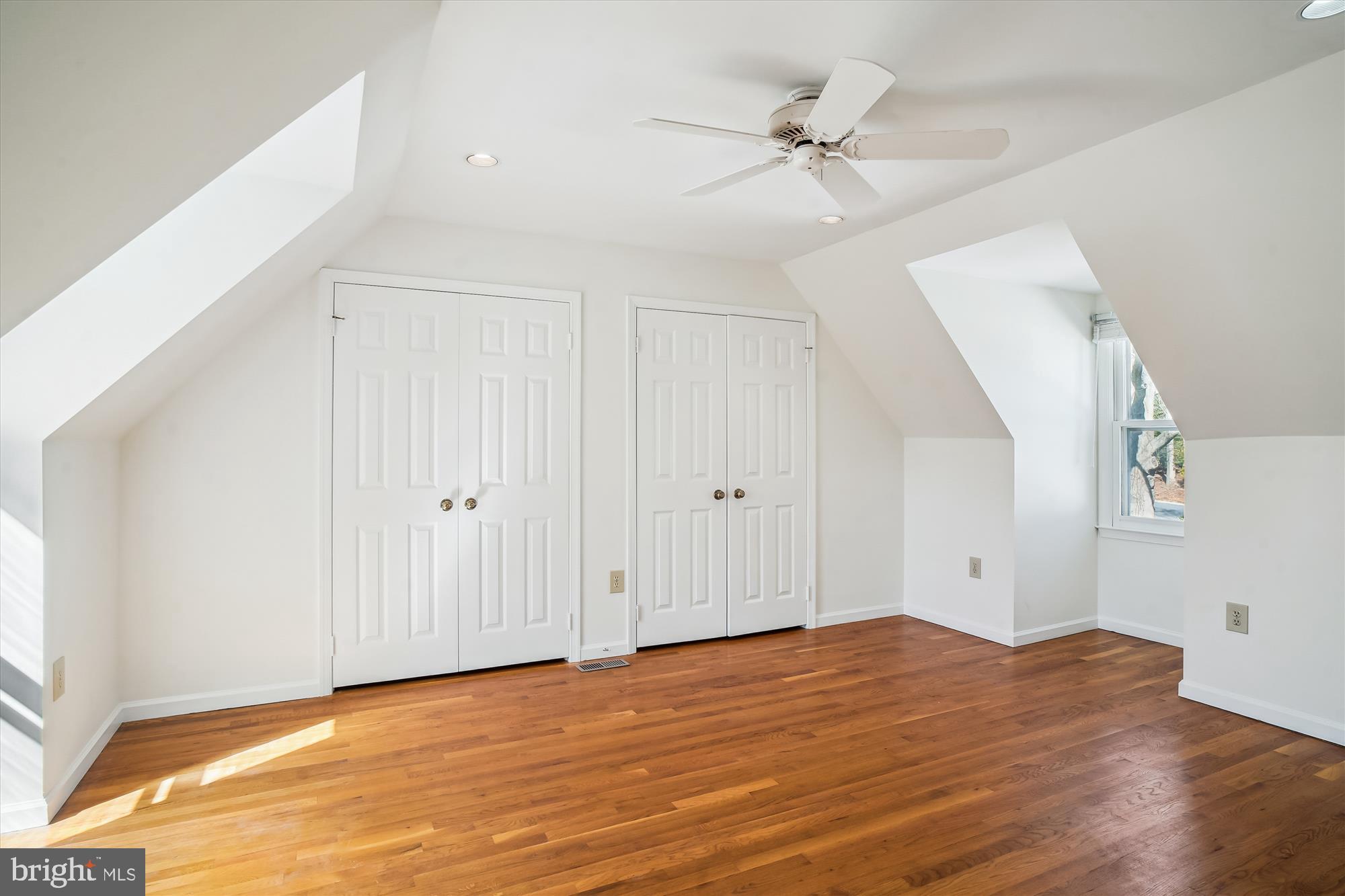 LUXMANOR - Residential