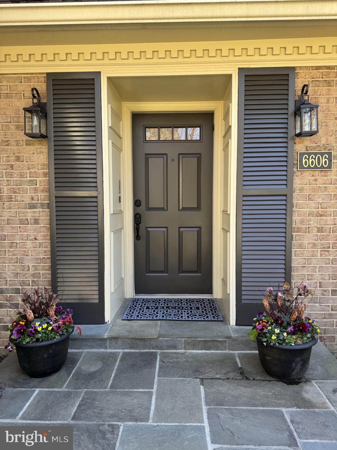 LUXMANOR - Residential