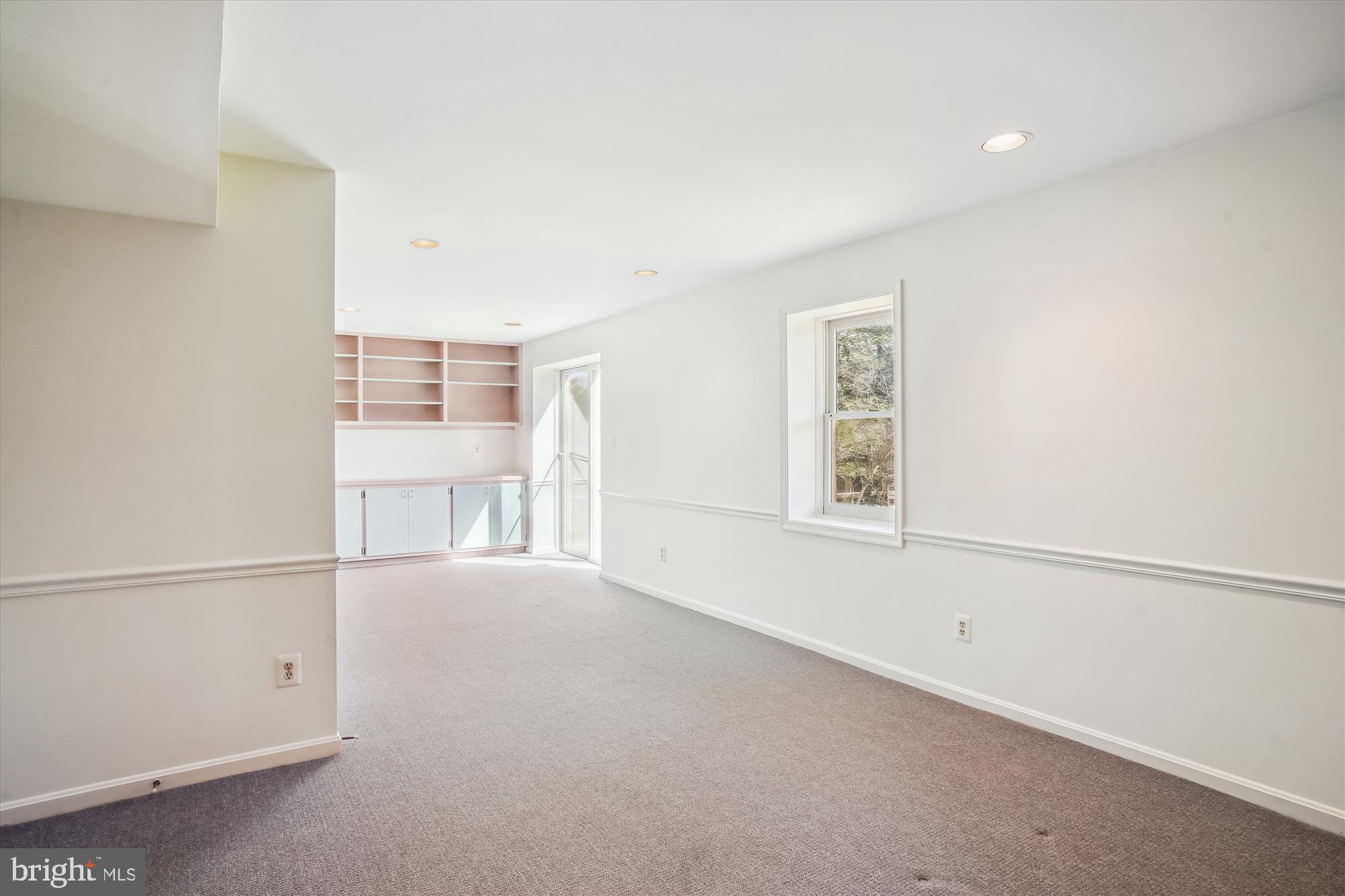 LUXMANOR - Residential