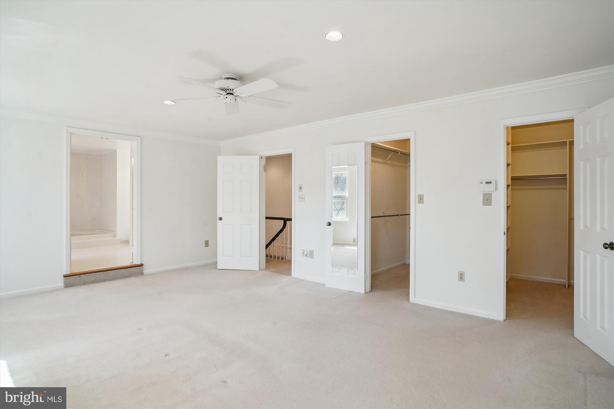 LUXMANOR - Residential