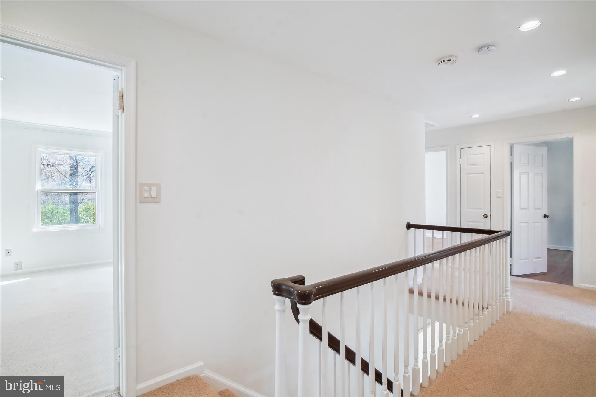 LUXMANOR - Residential