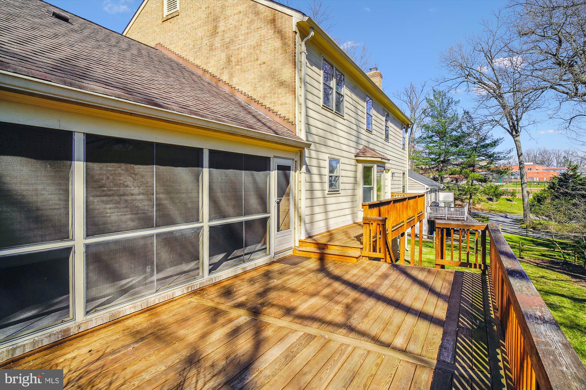 LUXMANOR - Residential