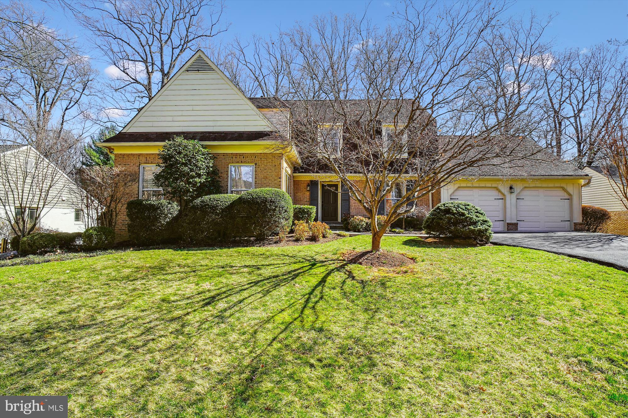 LUXMANOR - Residential