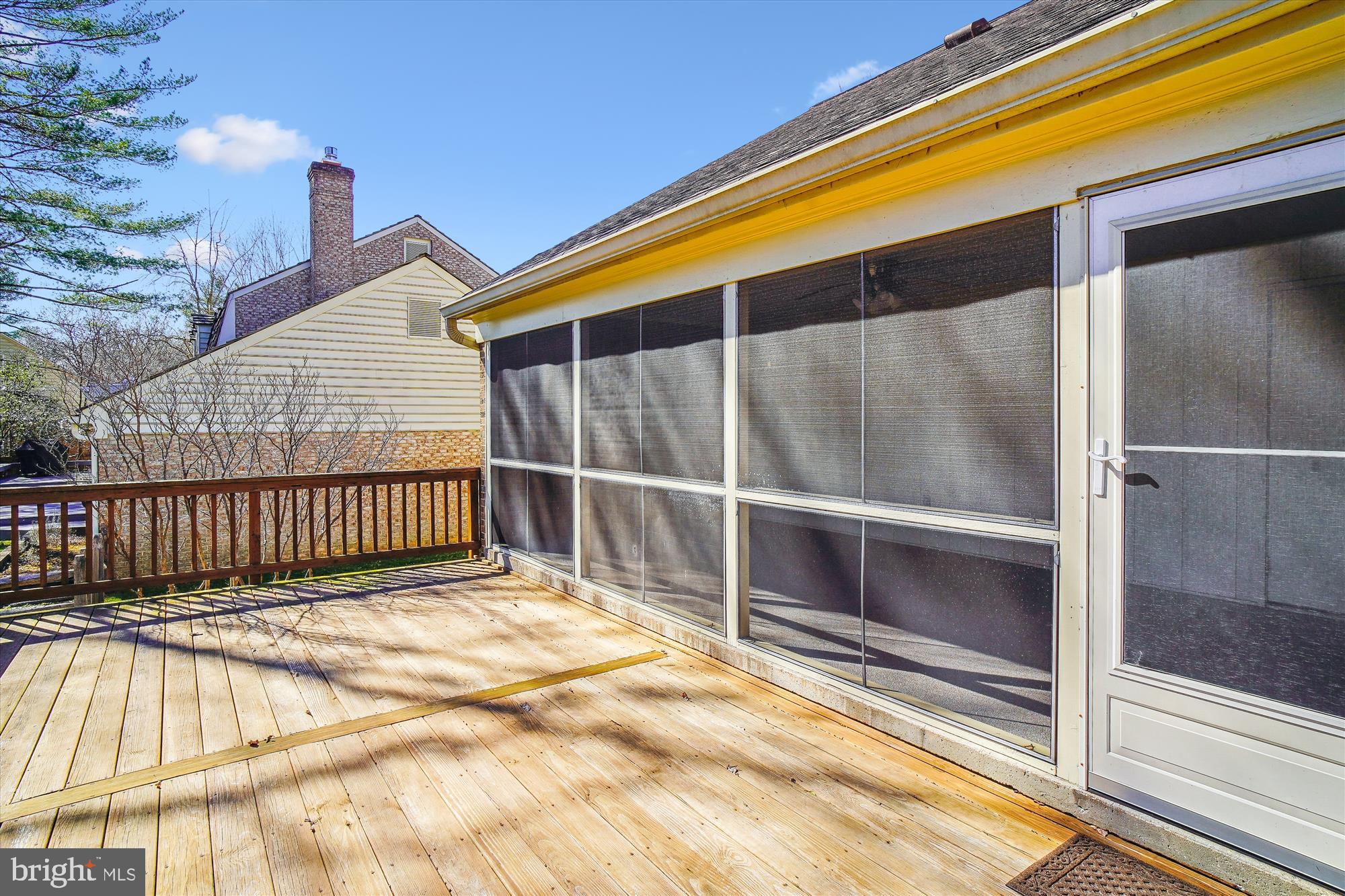 LUXMANOR - Residential