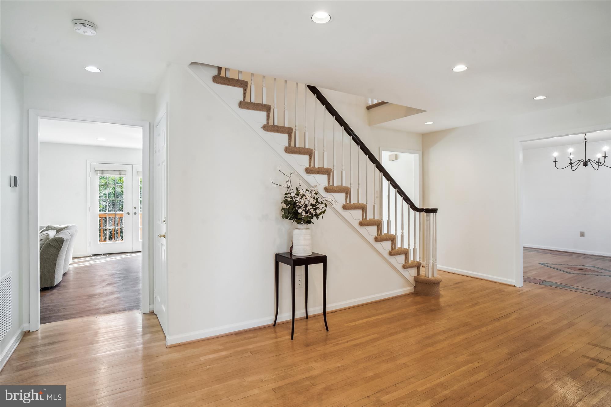 LUXMANOR - Residential