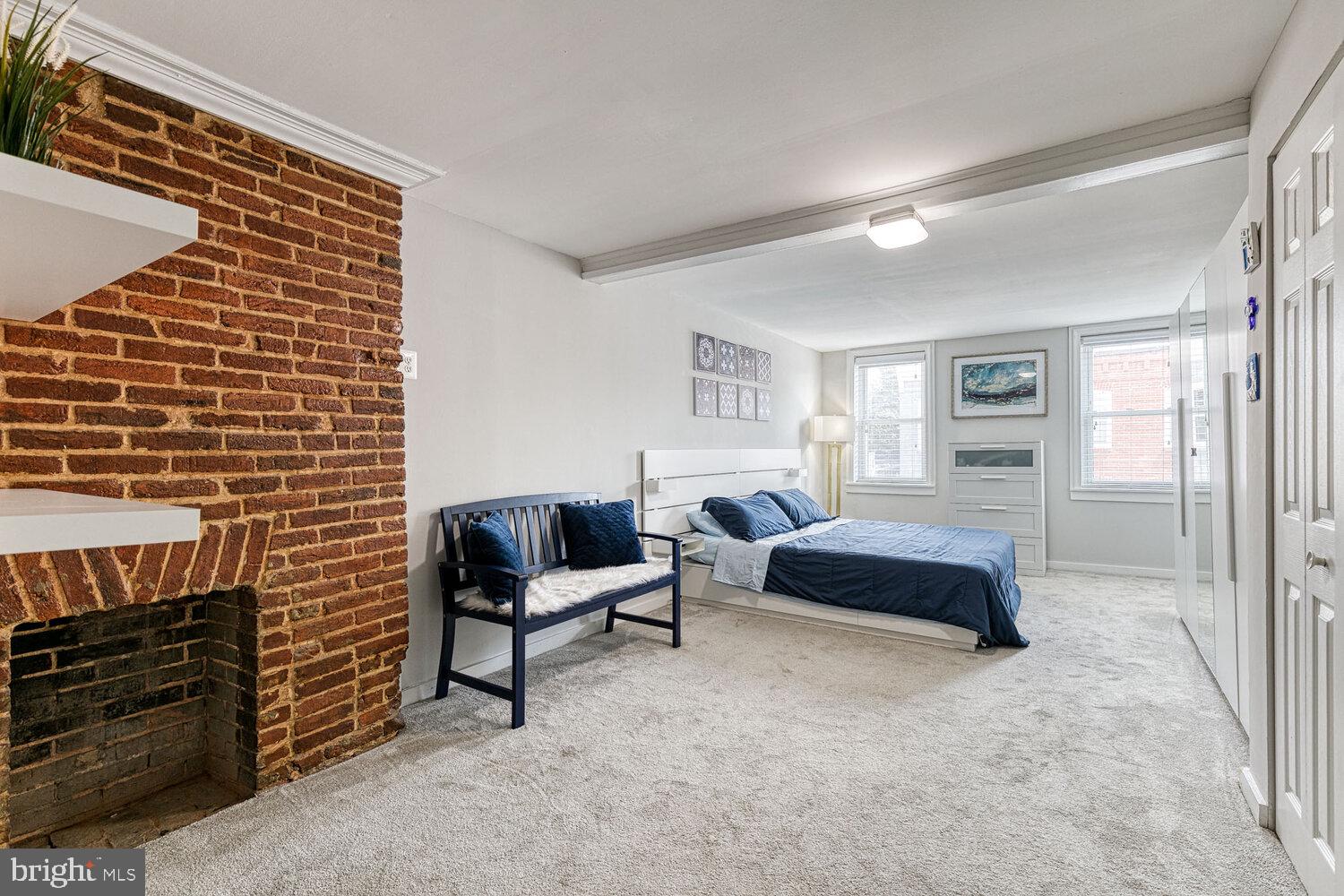 BUTCHERS HILL - Residential Lease