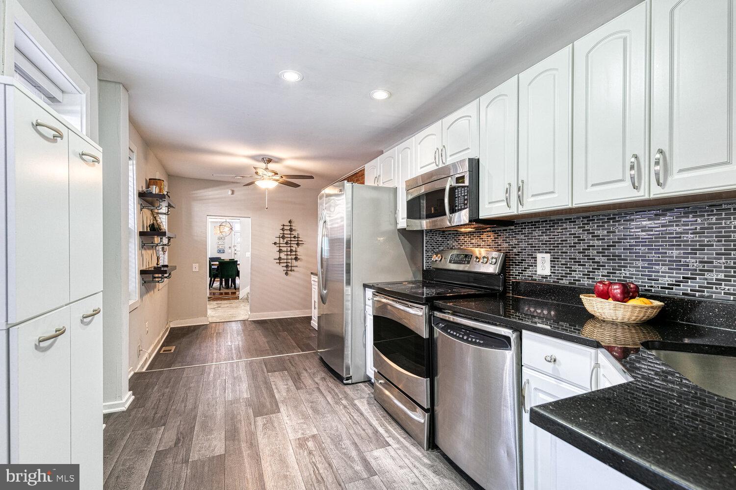 BUTCHERS HILL - Residential Lease