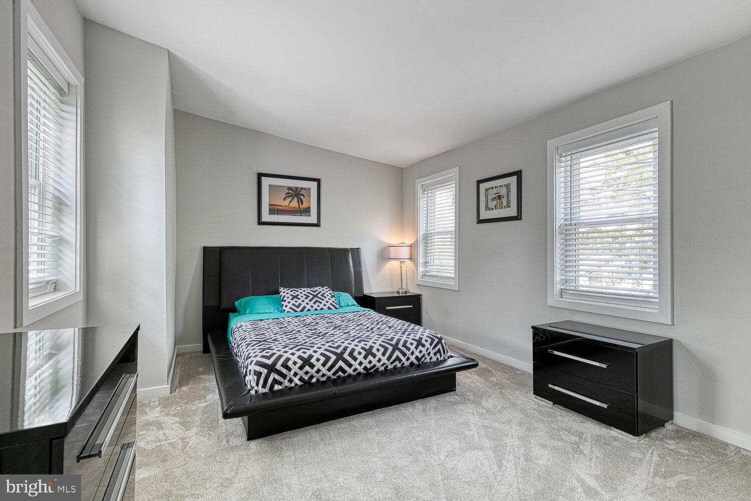 BUTCHERS HILL - Residential Lease