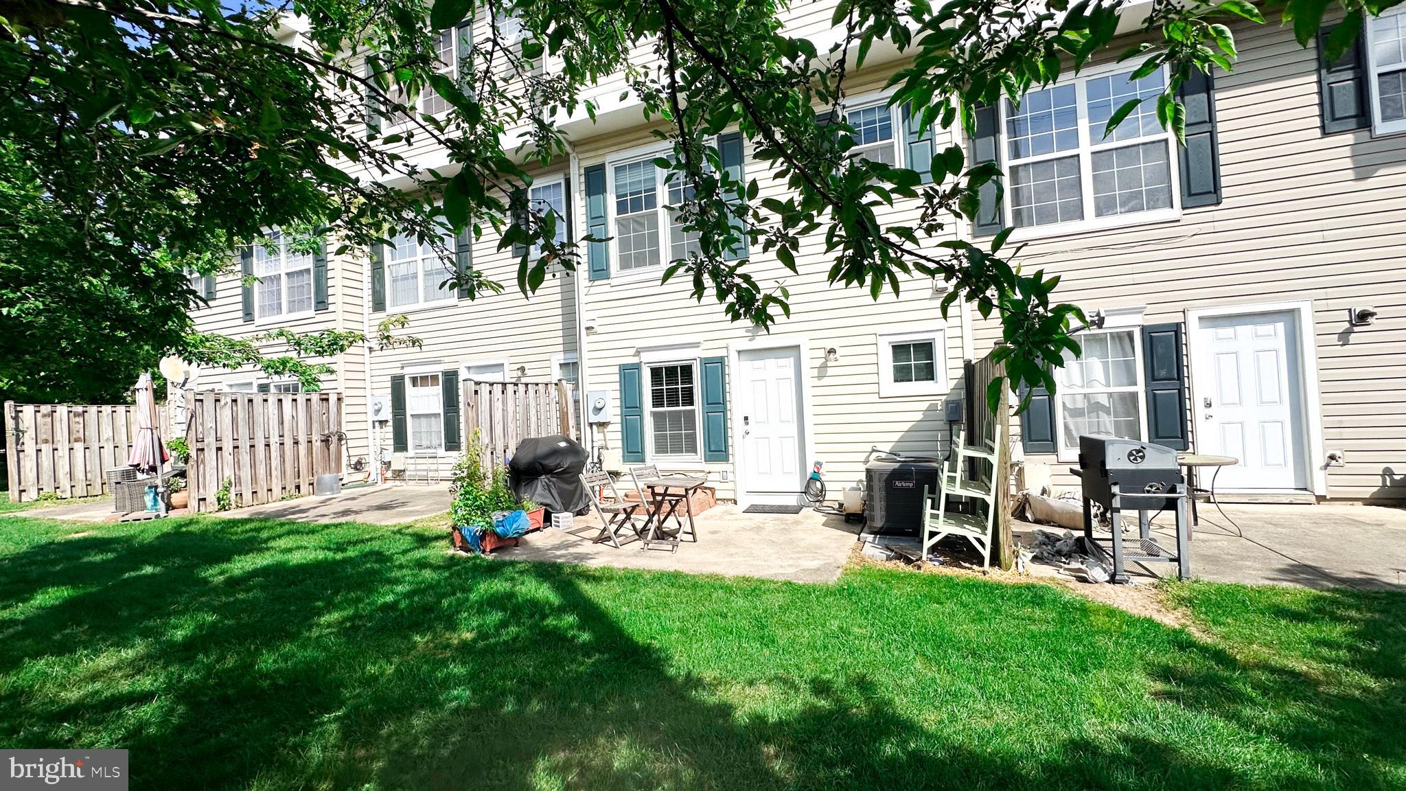 PARKSIDE AT DULLES - Residential