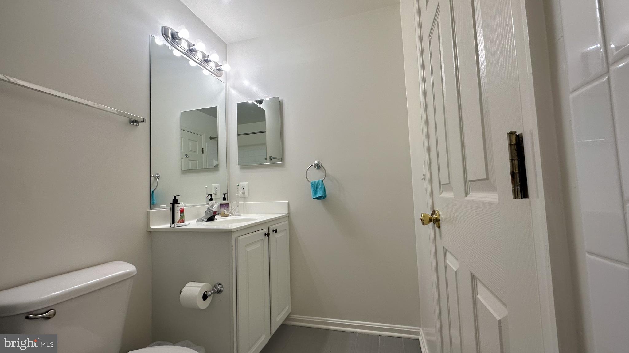 PARKSIDE AT DULLES - Residential