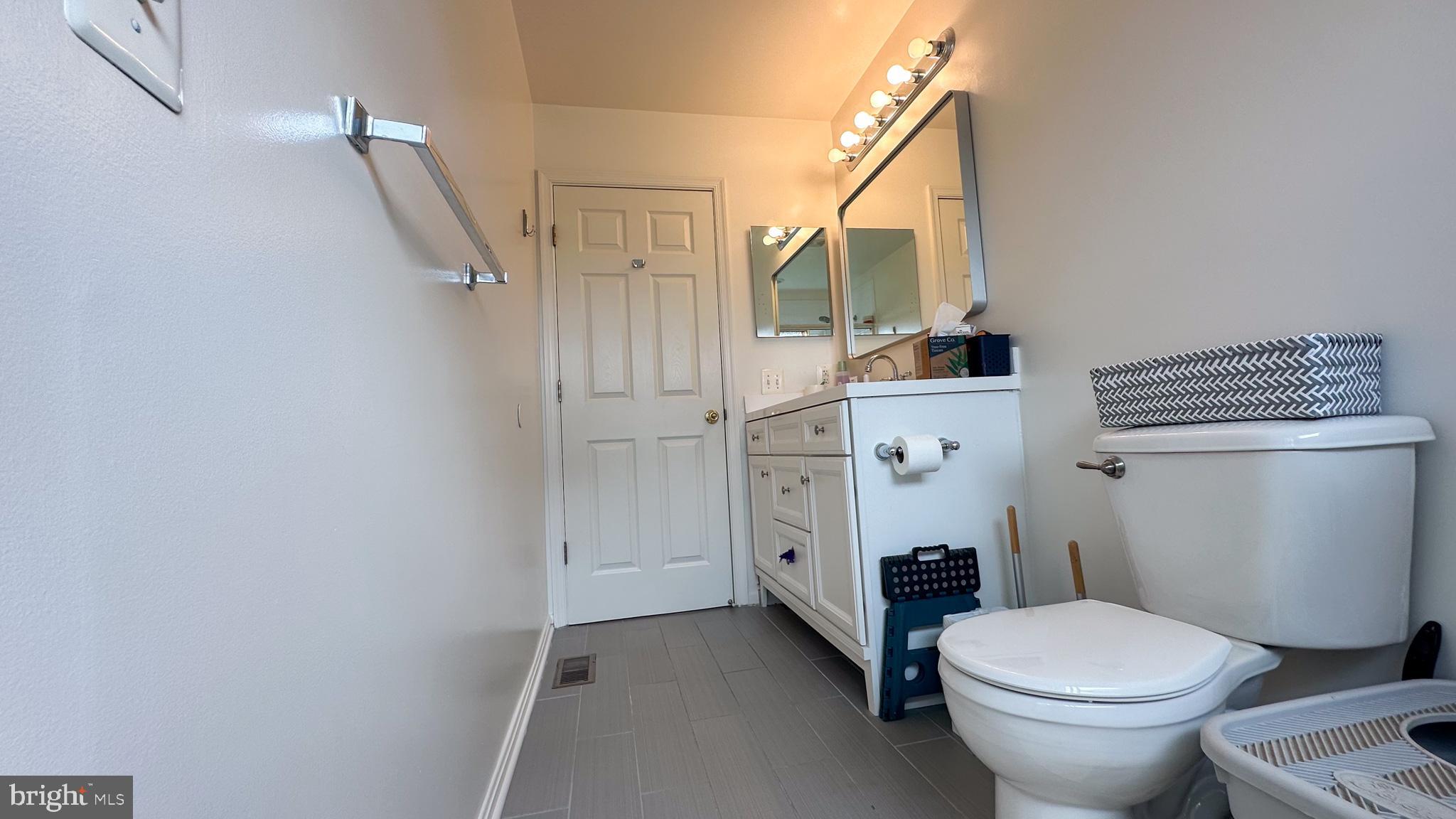 PARKSIDE AT DULLES - Residential