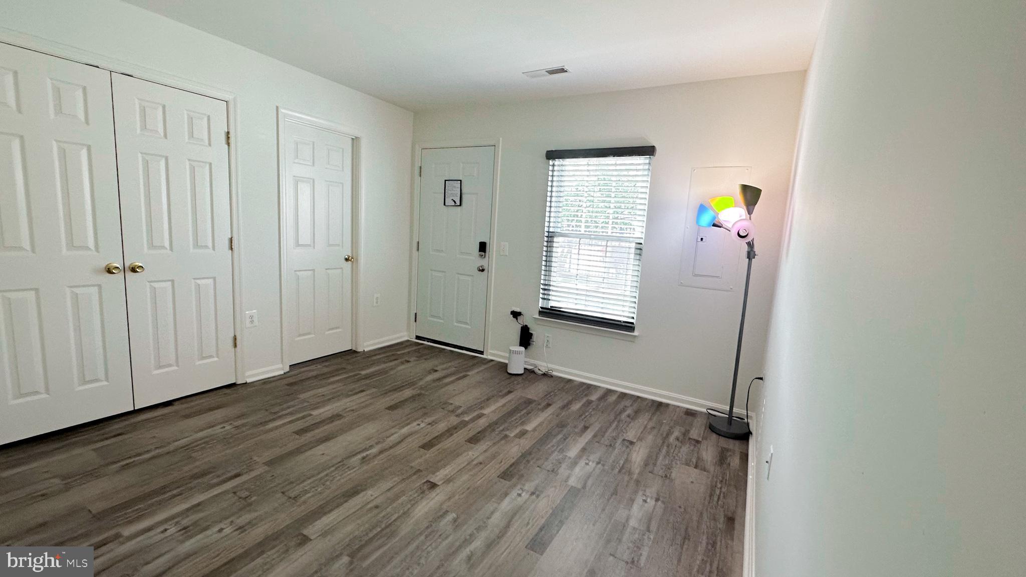 PARKSIDE AT DULLES - Residential