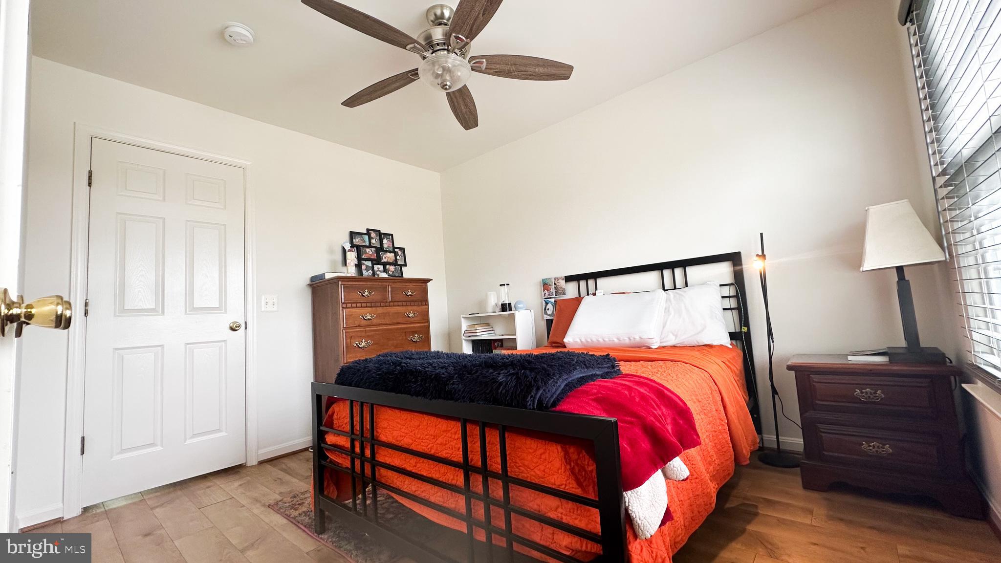 PARKSIDE AT DULLES - Residential