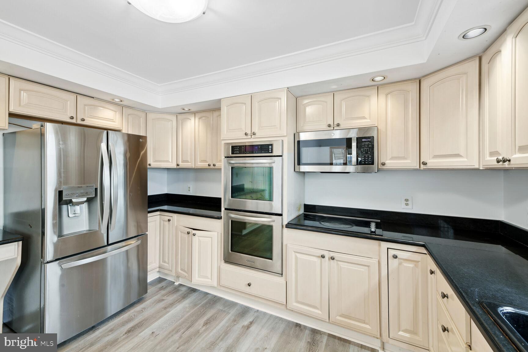 HUNTINGTON TERRACE - Residential