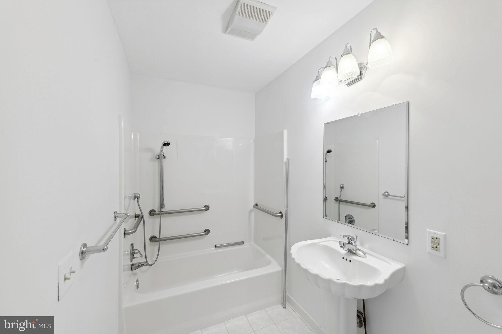 HUNTINGTON TERRACE - Residential