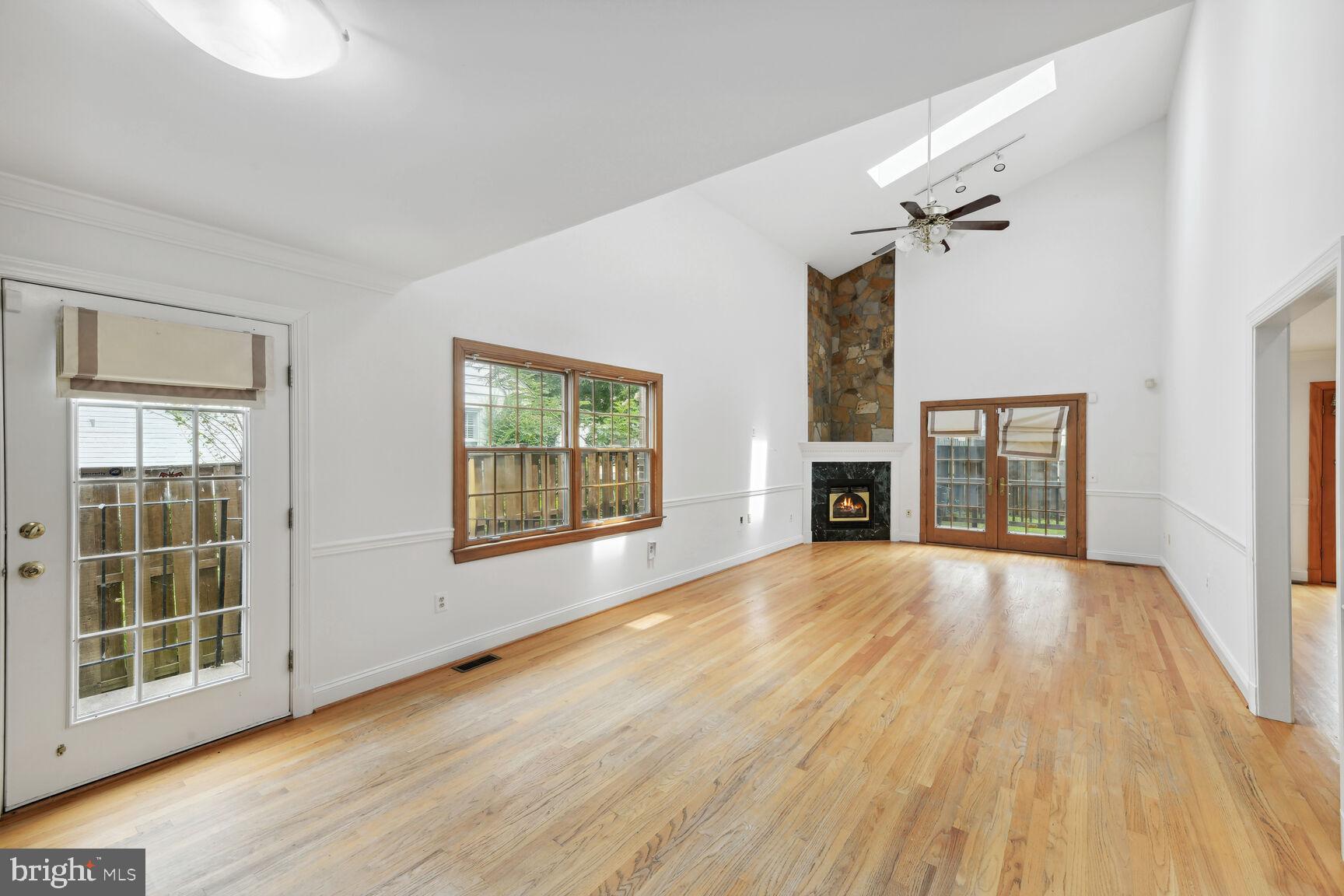 HUNTINGTON TERRACE - Residential